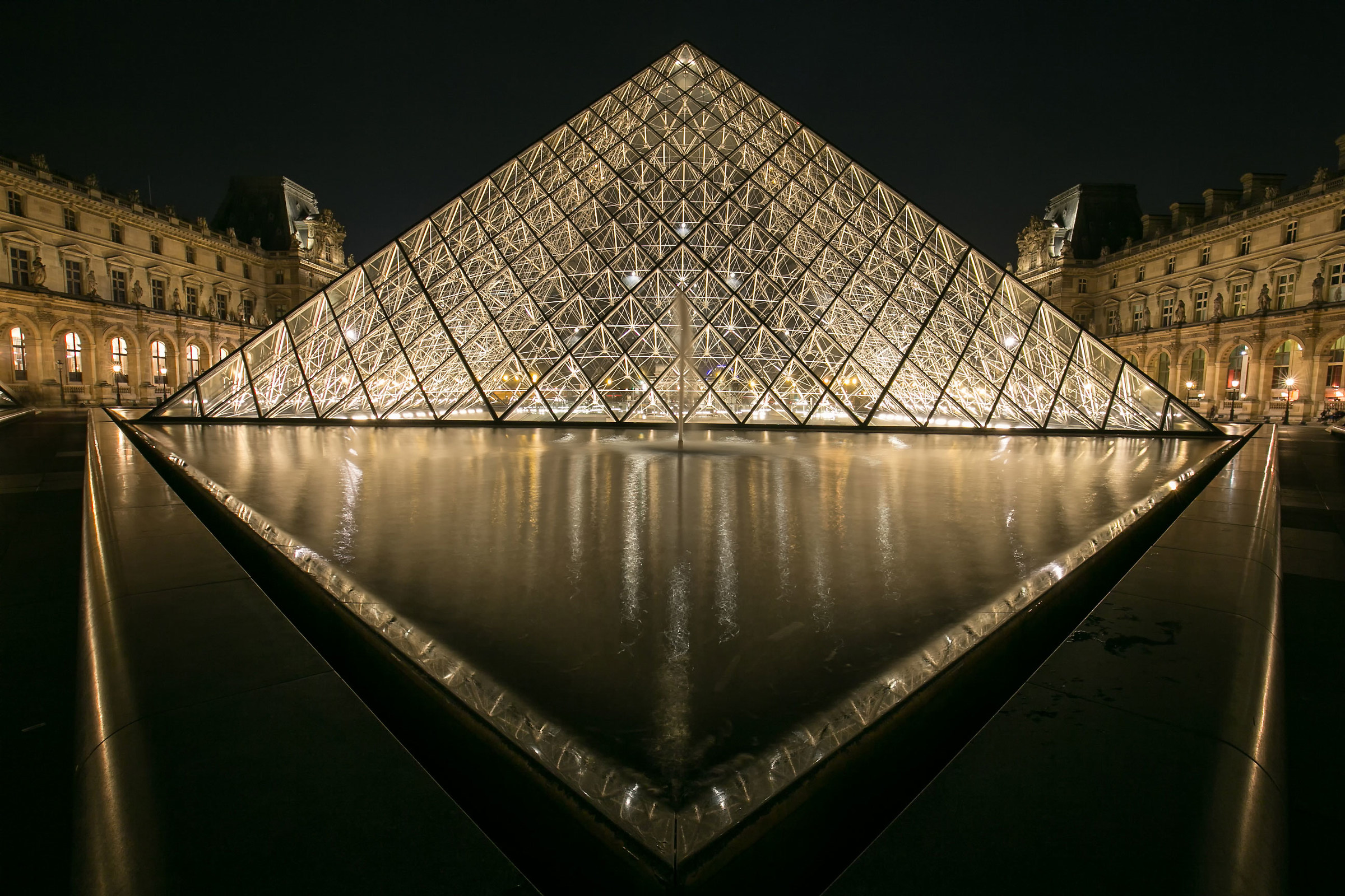 Night at the Louvre 6