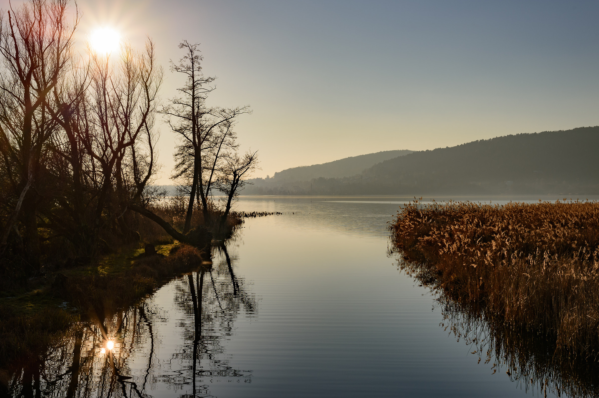 Sunset Lake Comabbio