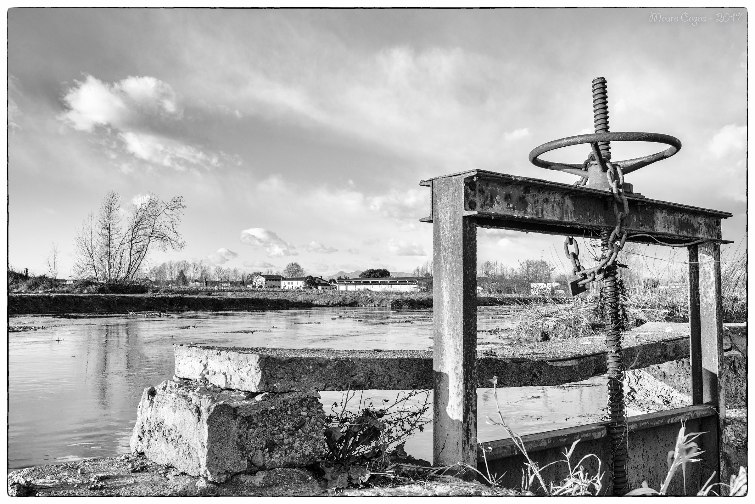 La roggia dei mulini - Le "chiuse"