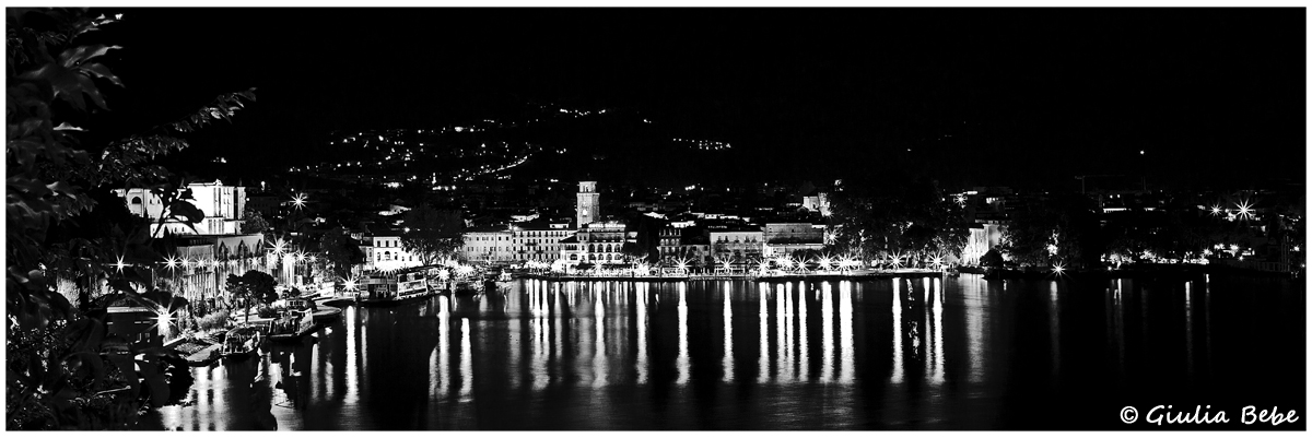 Riva del Garda by night