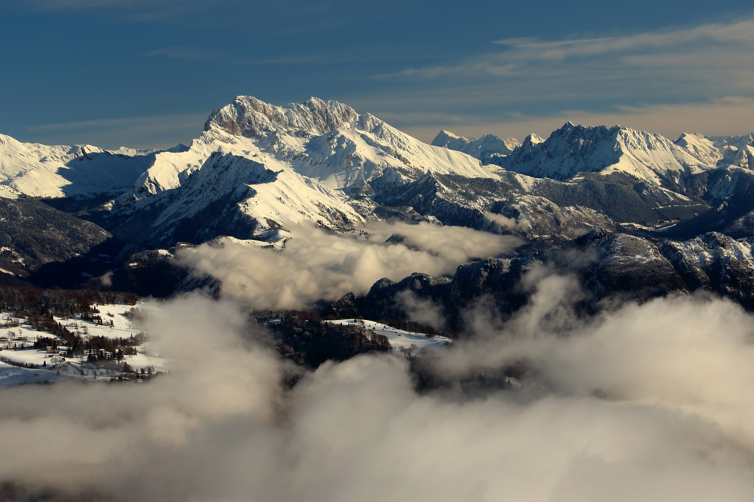 snow - exactly one year ago ...