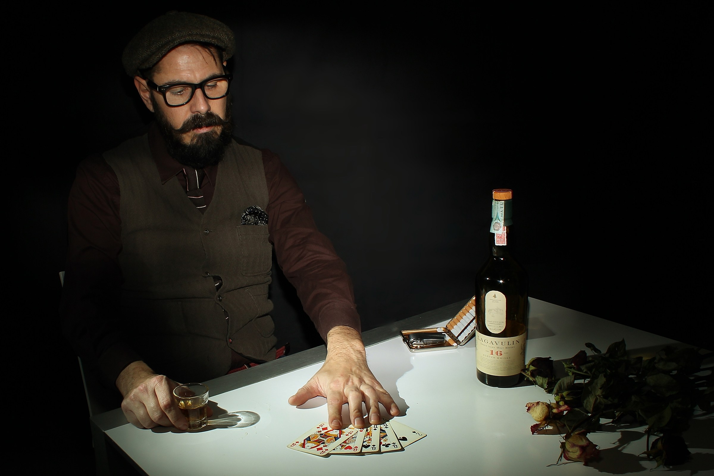 Gmbling man, vices and sins