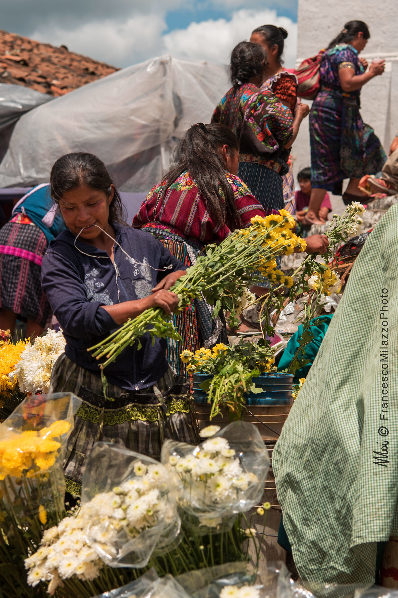 venditrici di fiori - chichicastenango