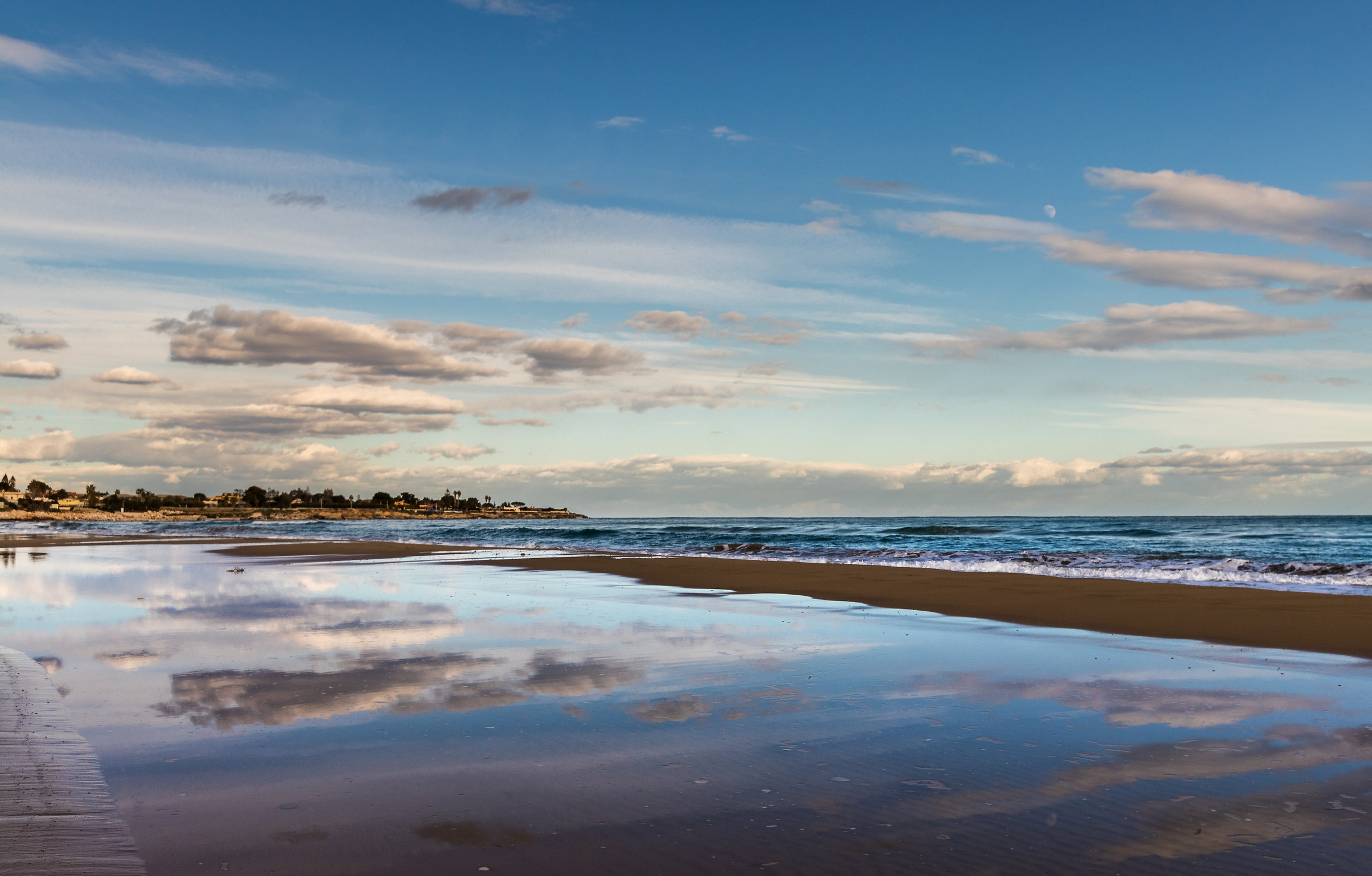 Mirrored on the shoreline