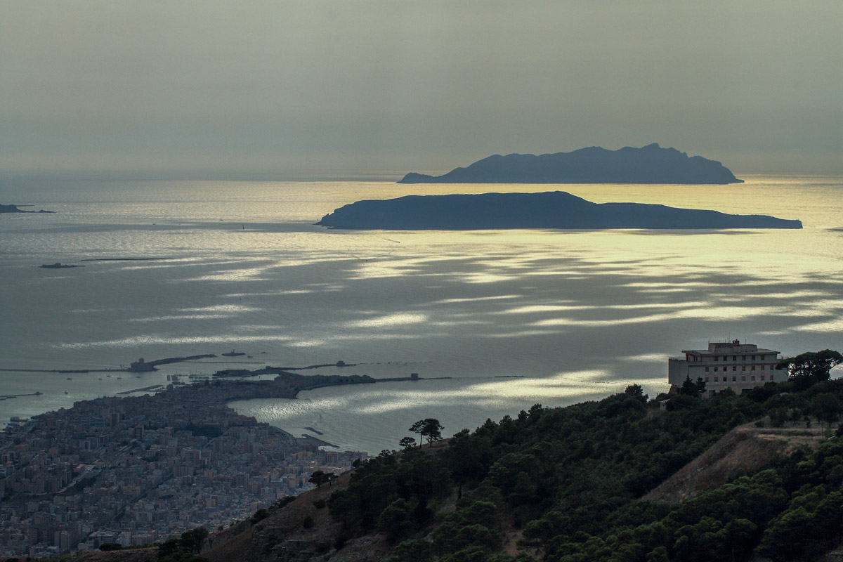 Egadi views from Monte Erice (tp)