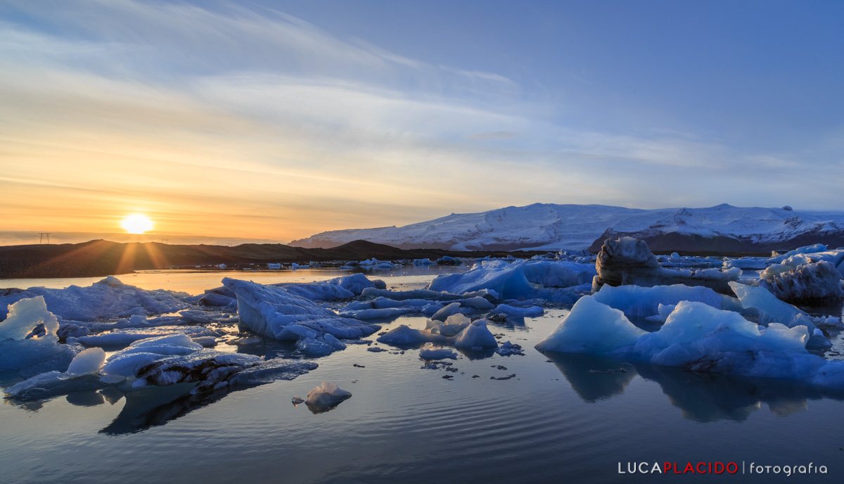 Sunset on Jokulsarlon lagoon