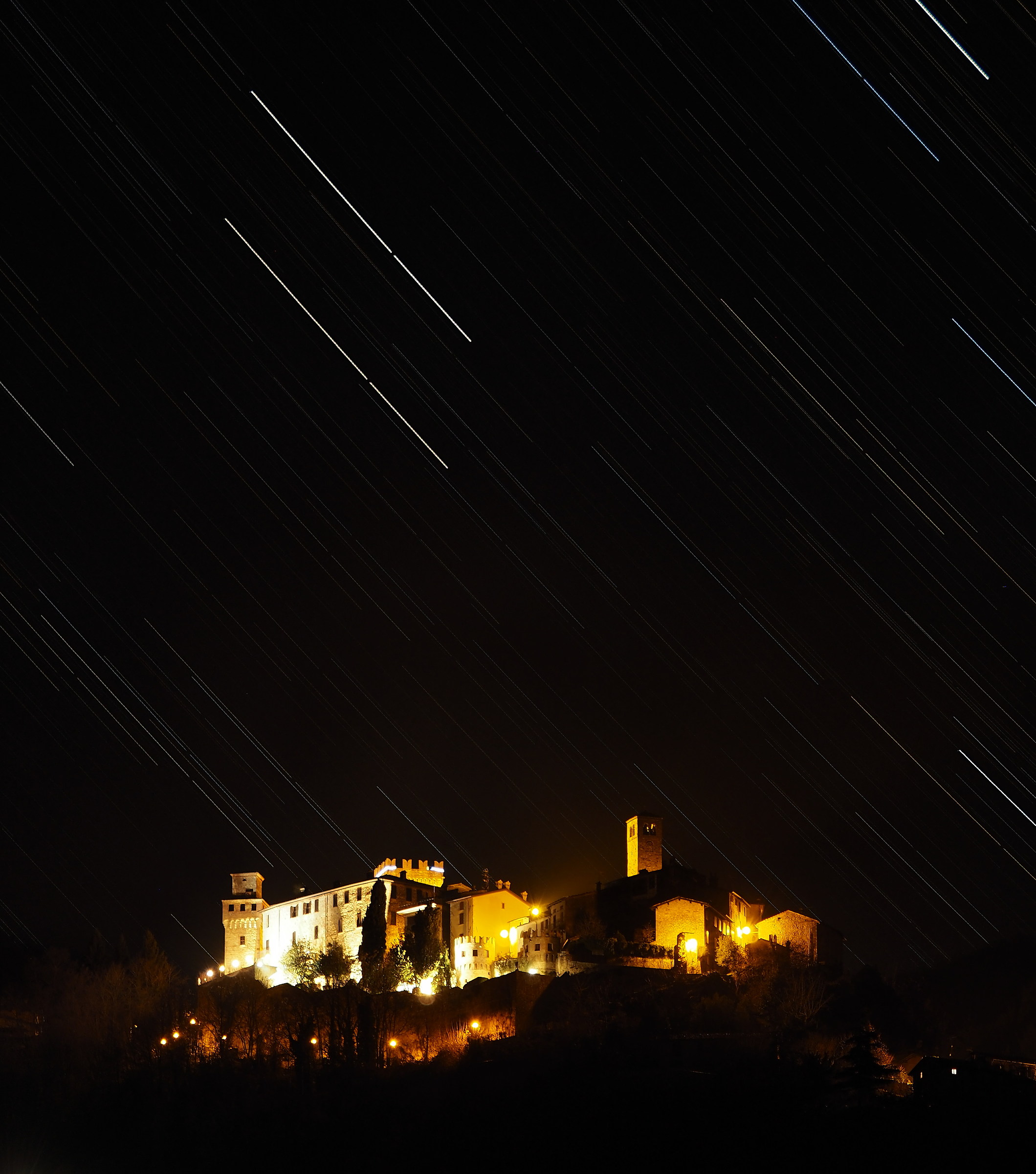 Mastio di Vigoleno dalla Val Stirone - PR