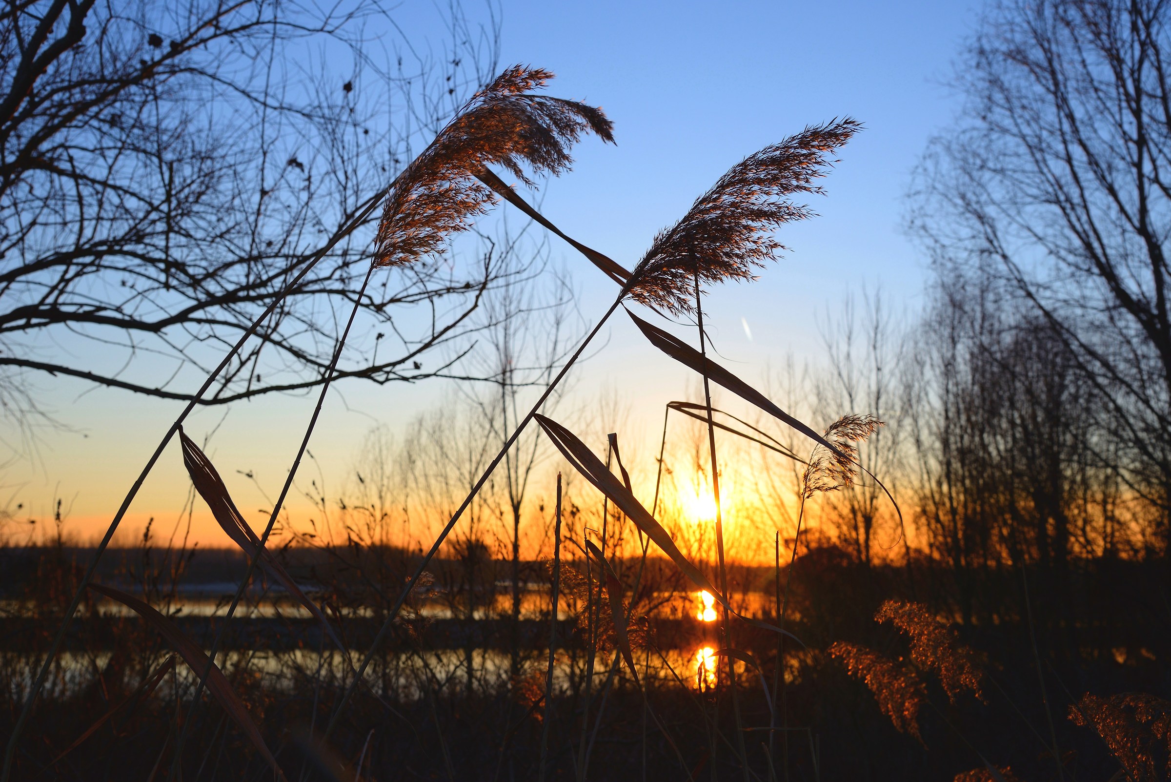 Sunset on Po (2 of 3)