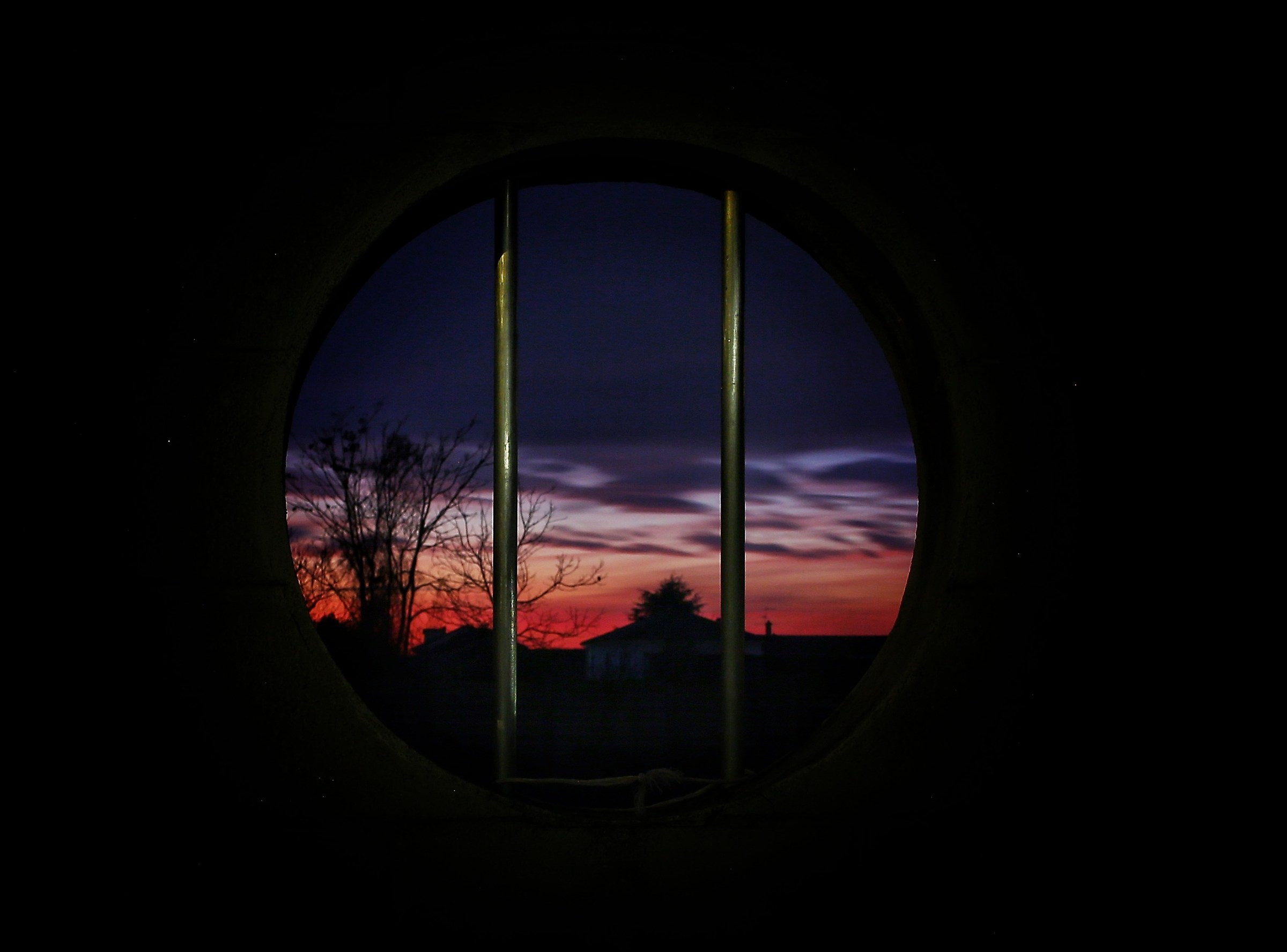 tramonti dietro le sbarre
