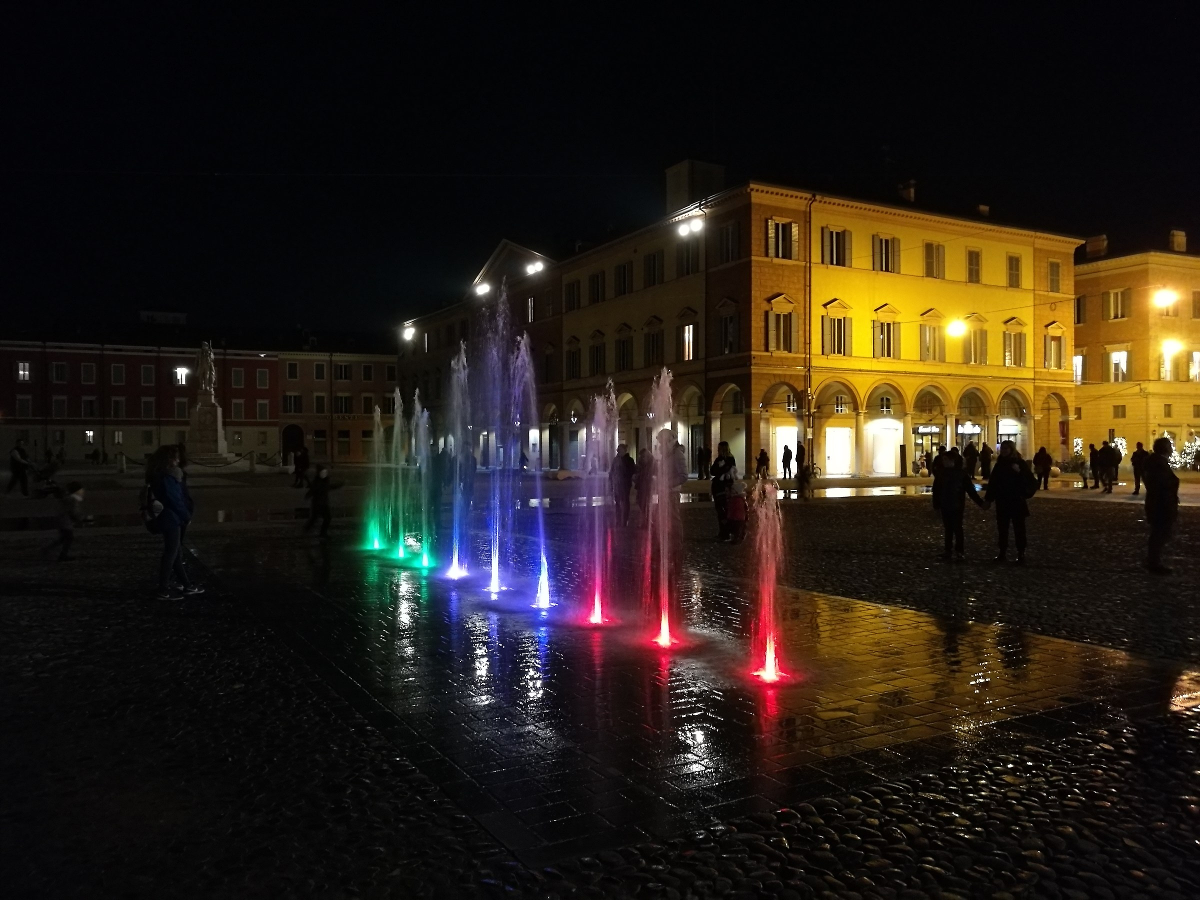 Piazza Roma di sera