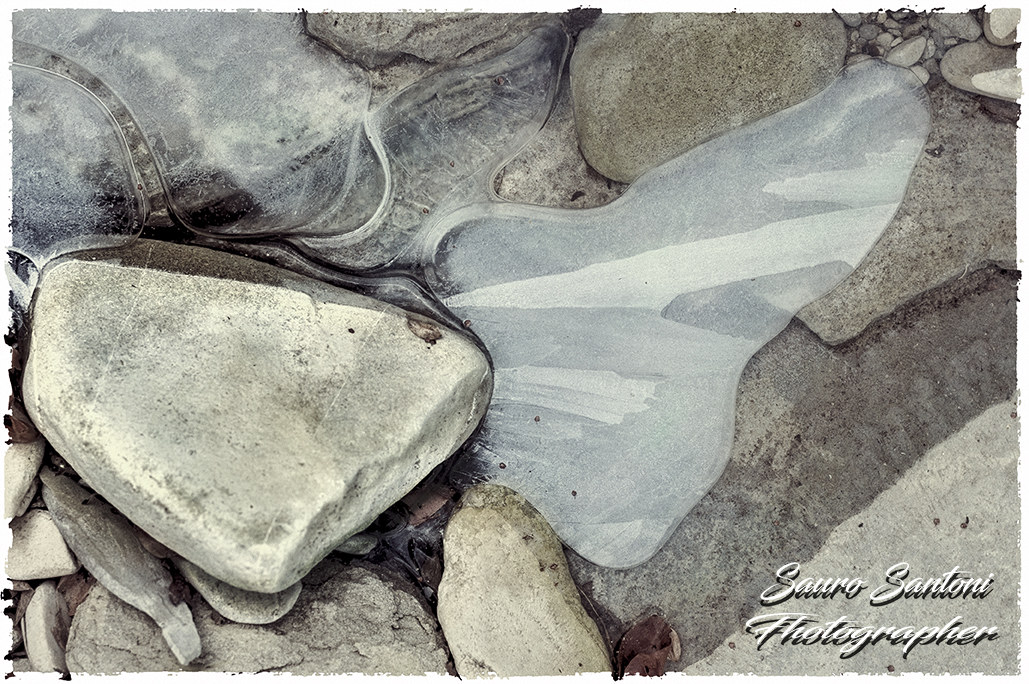 Grafismi effetto polaroid Acquacheta....DRY ice.