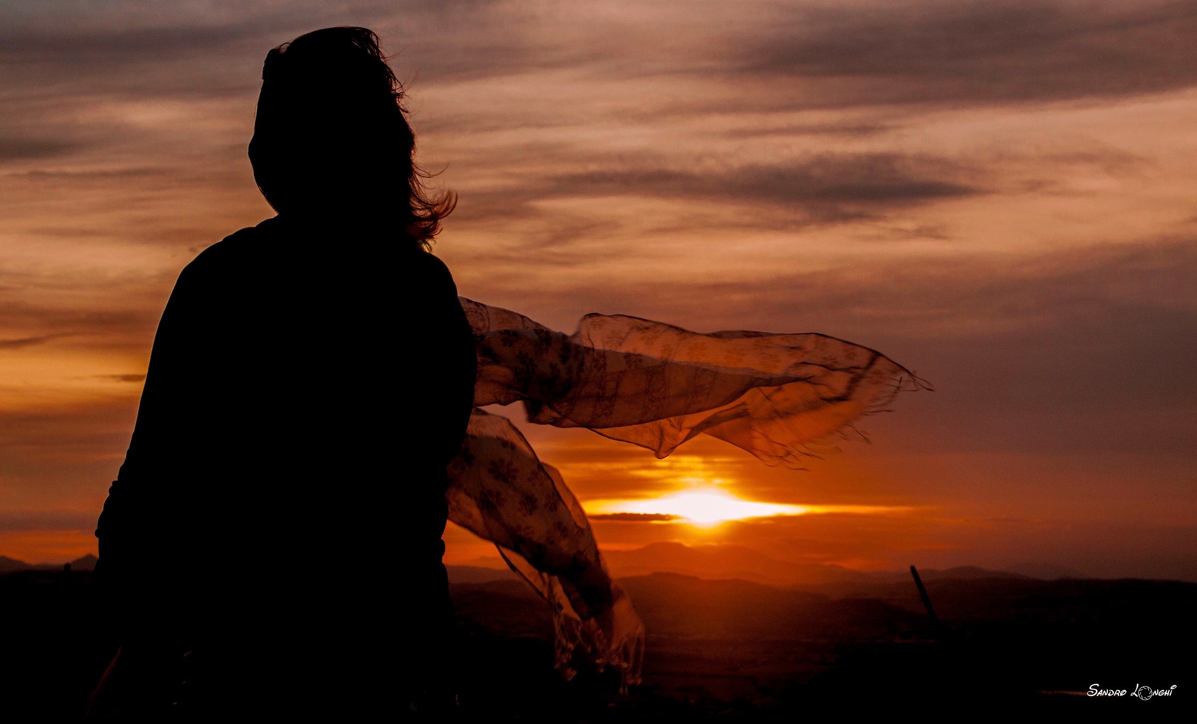 Silhouette al tramonto