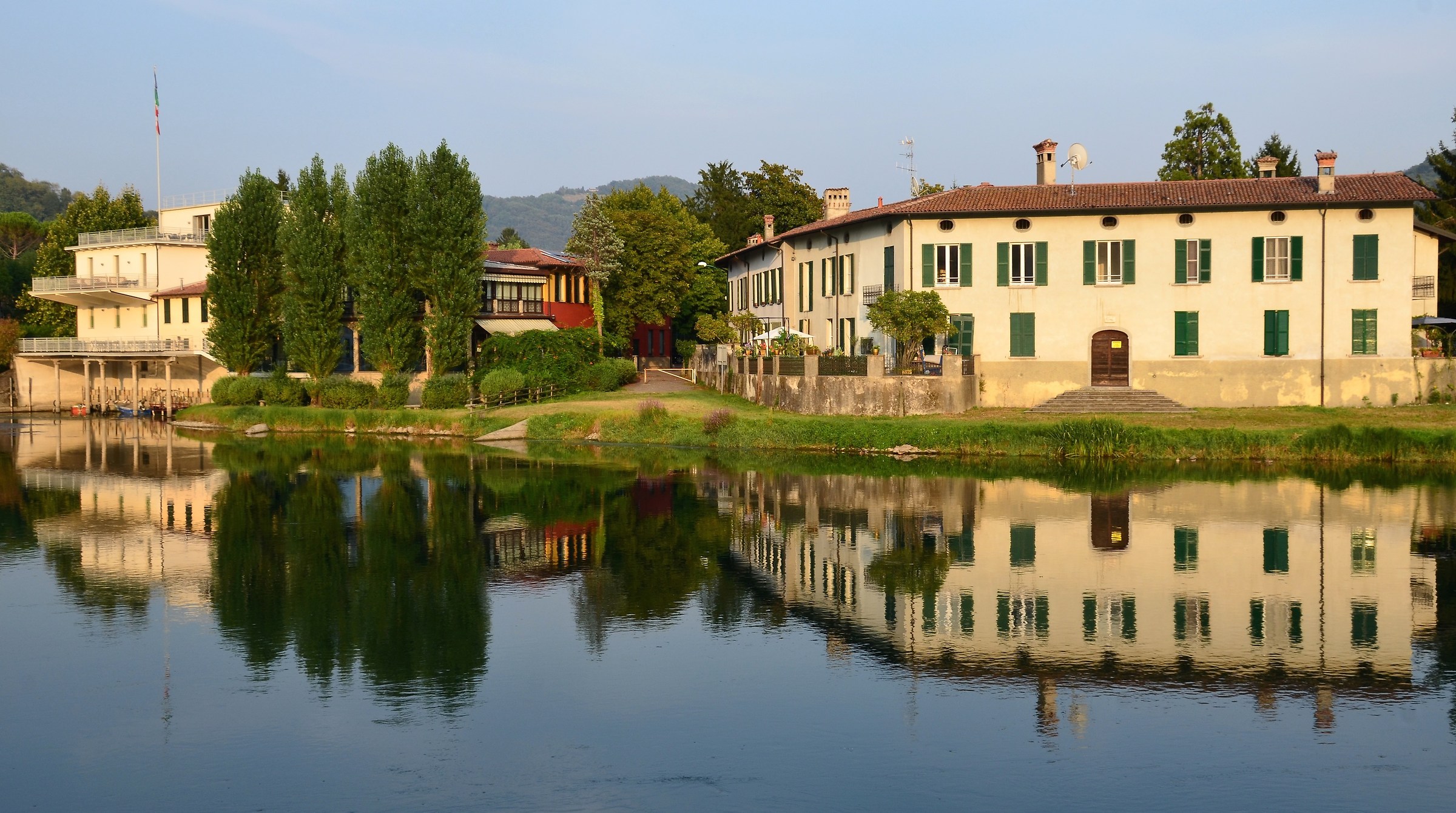 Reflection on 'Adda near Brivio
