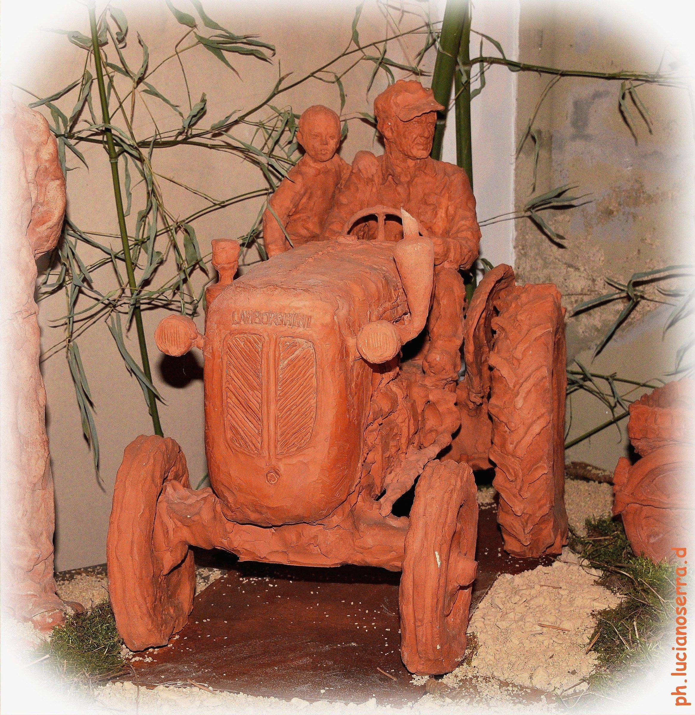 Scultura di trattore Lamborghini DL 25 del 1952