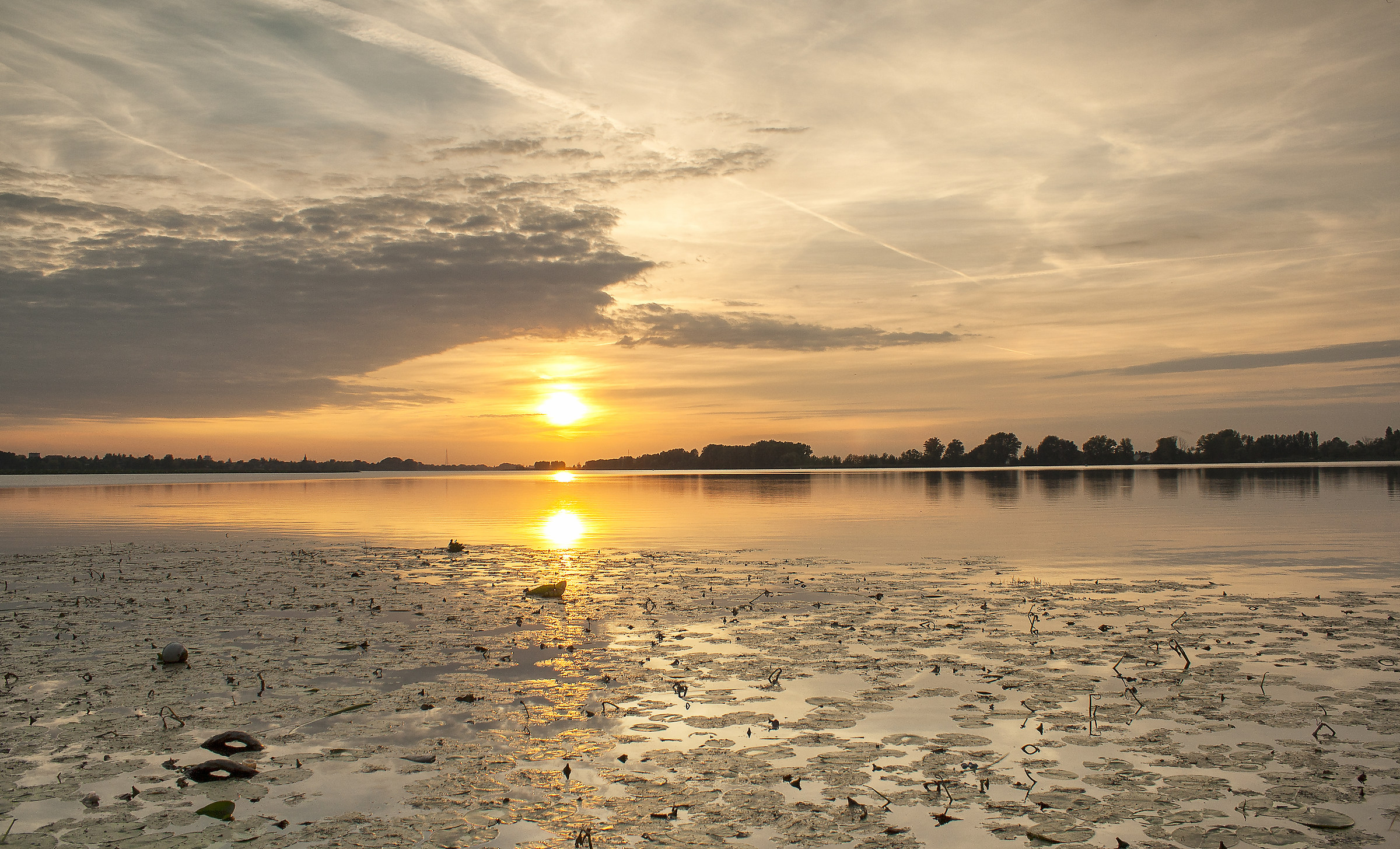 Tramonto sul lago di Mantova