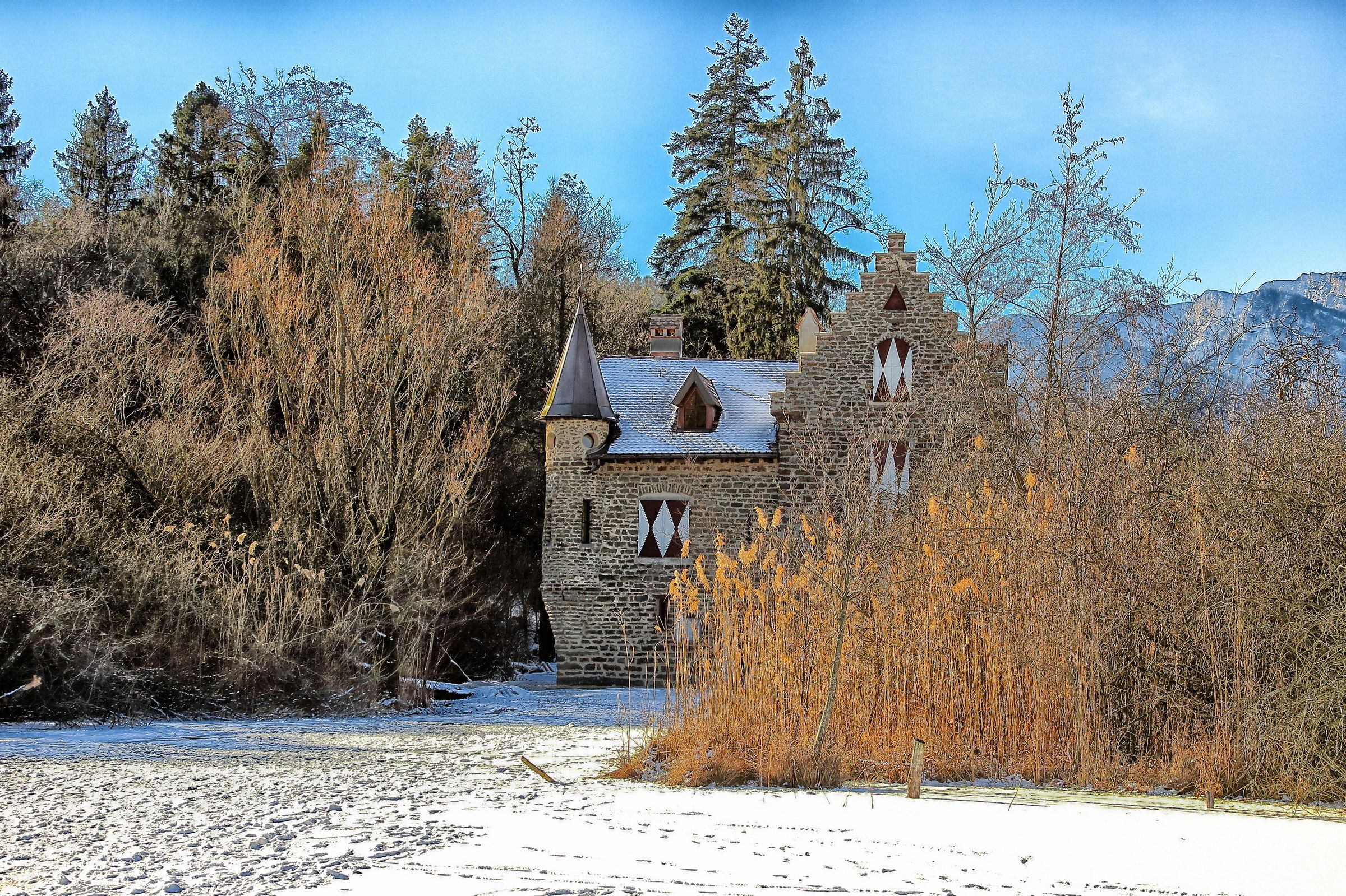 Montiggler - View from the lake ghacciato