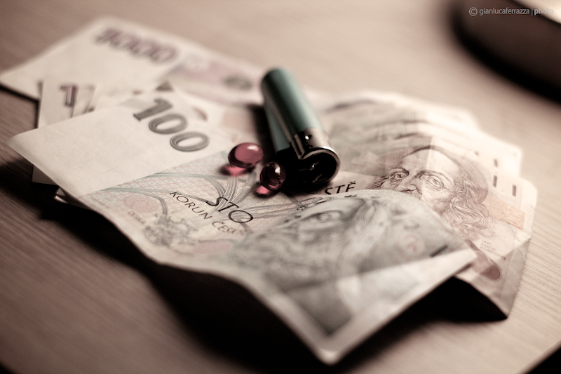 Crowns - Extasy - Drug