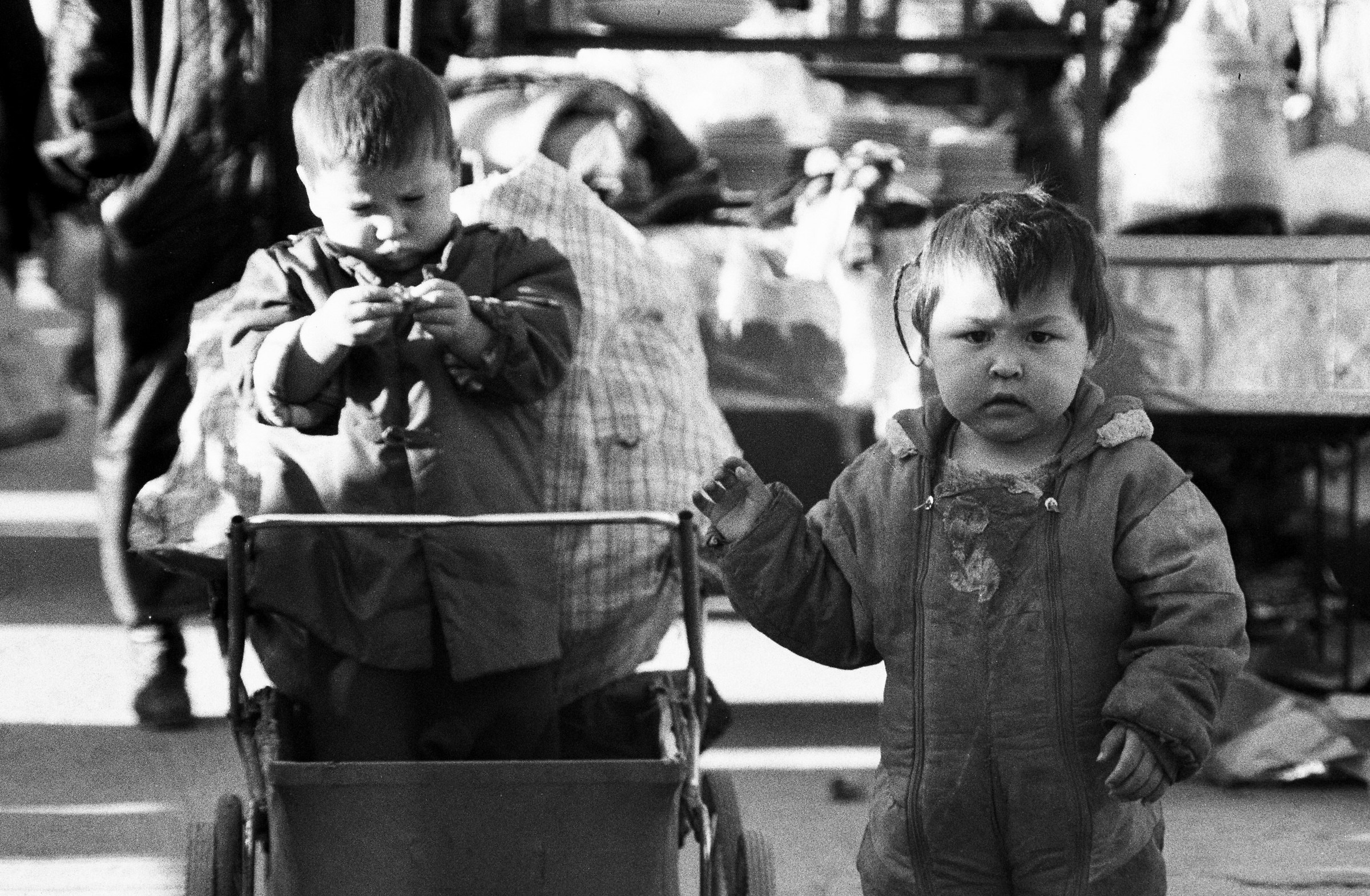 bambini ,Nukus scansione pellicola anno1998