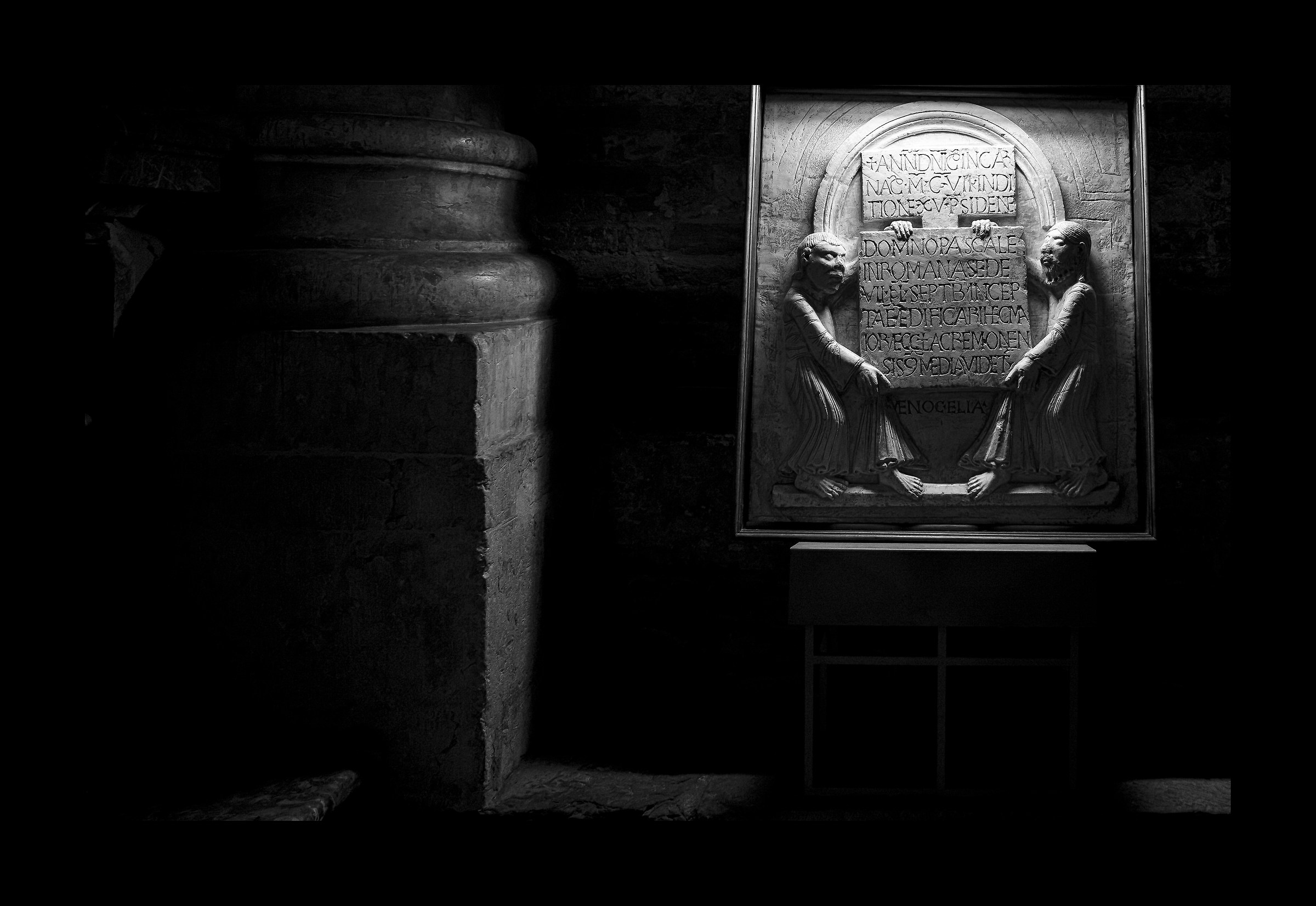 cremona  battistero  (particolare )