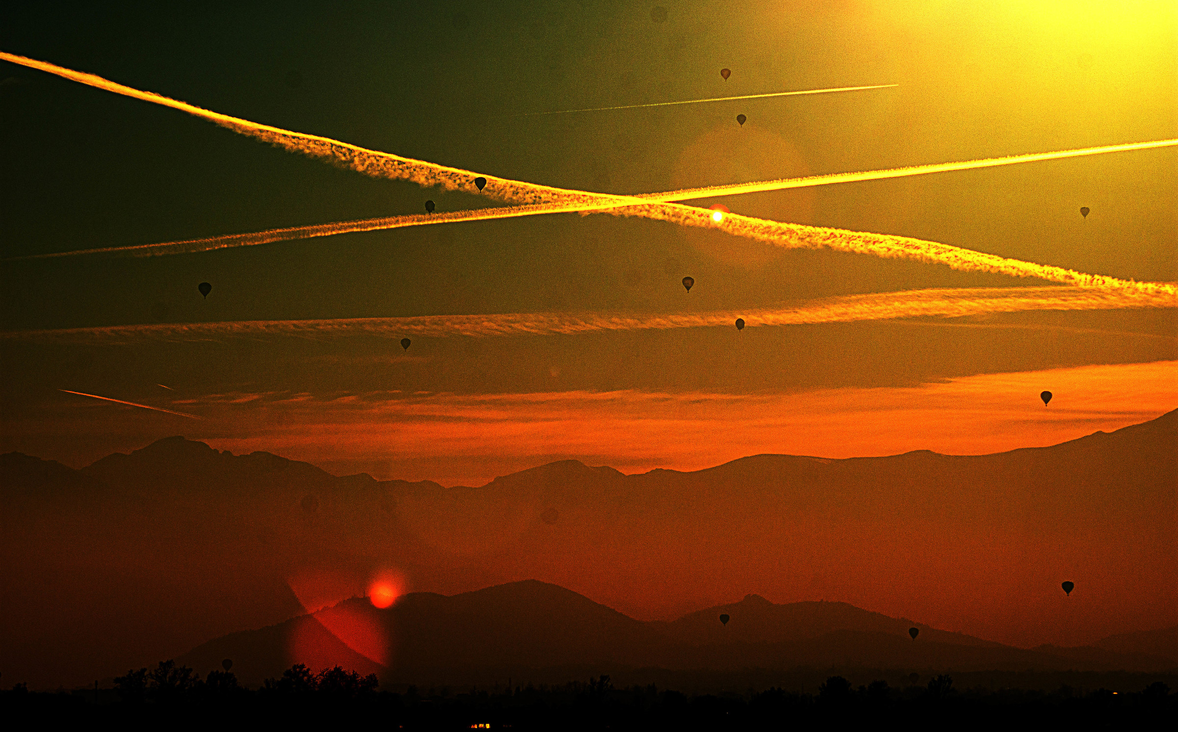 balloons over Mondovi