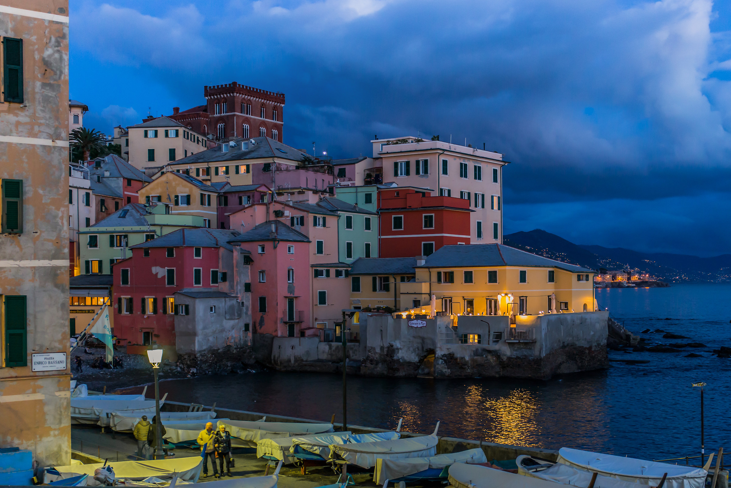 Boccadasse hour Blue
