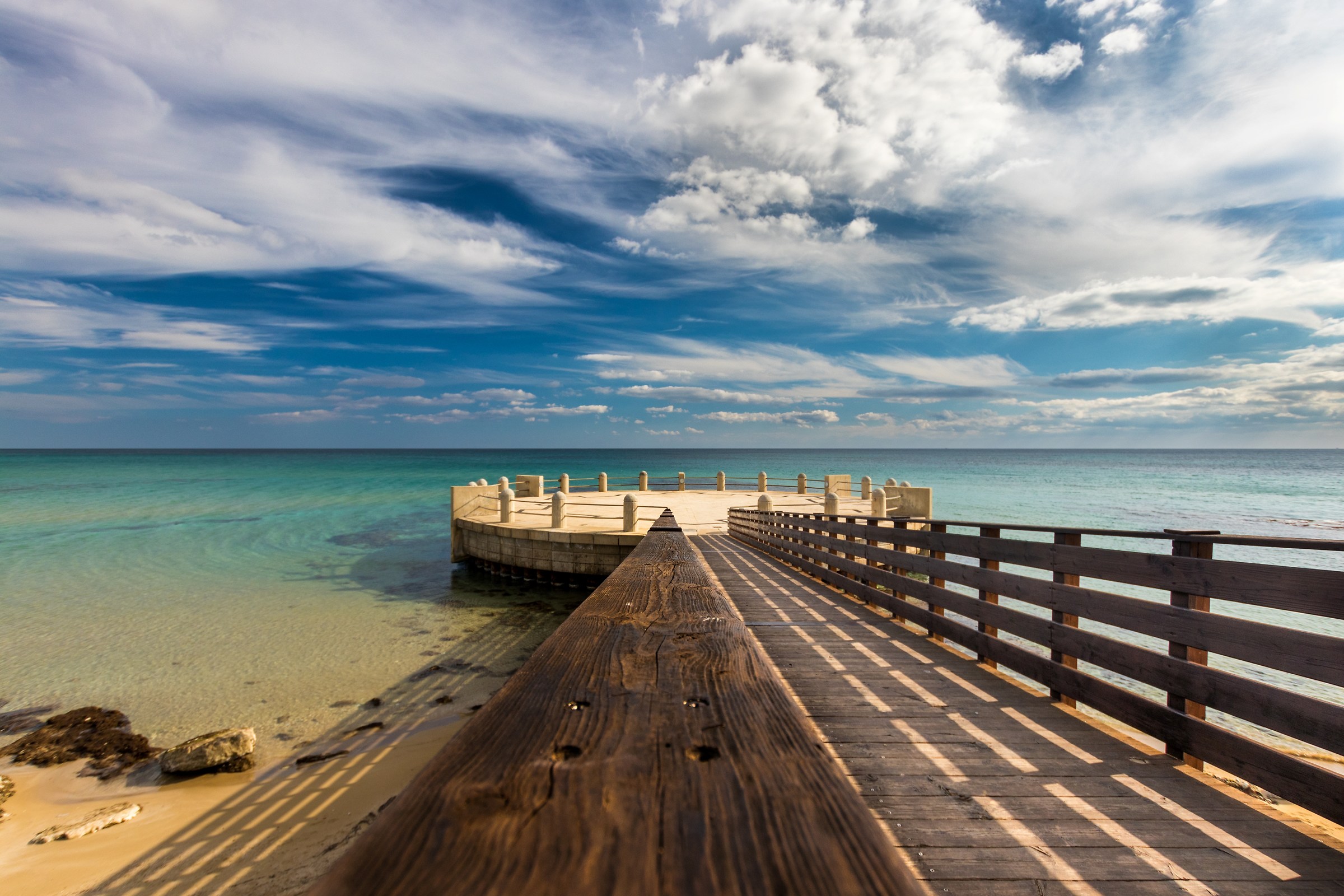 The round sea (version with polarizer)
