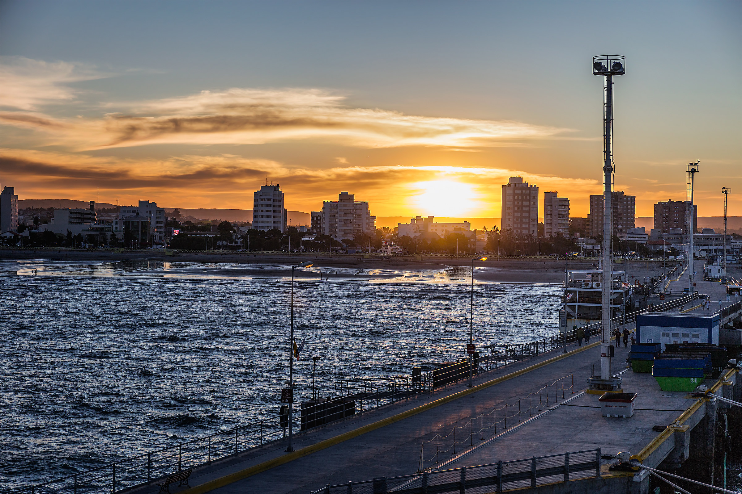 Dopo il tramonto, il nulla