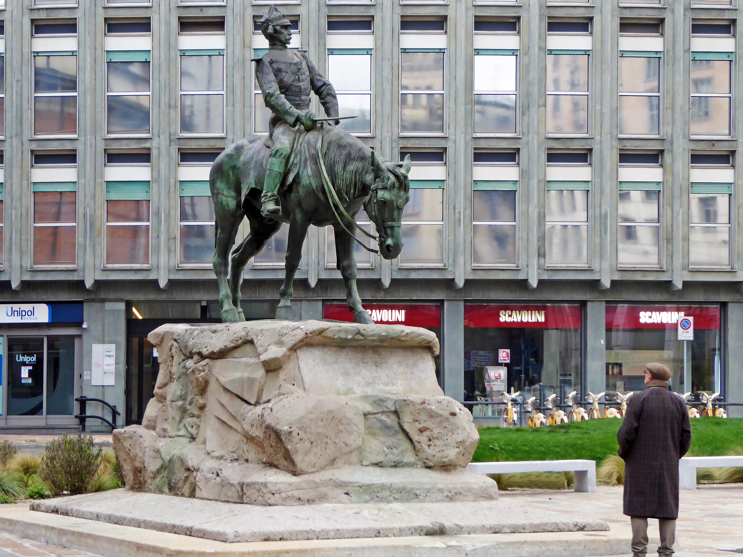 osservando il general Missori