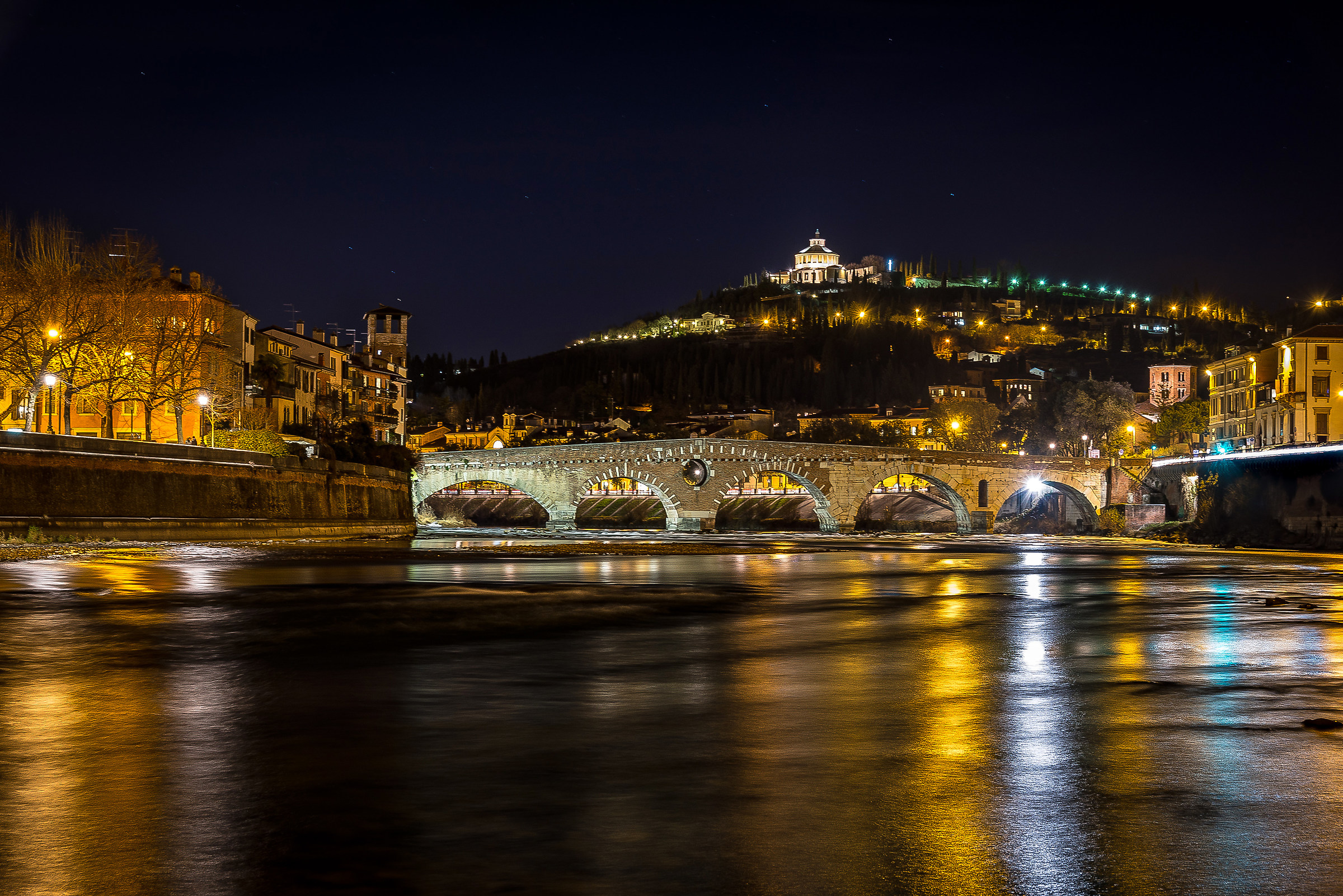The reflections of the night- Verona