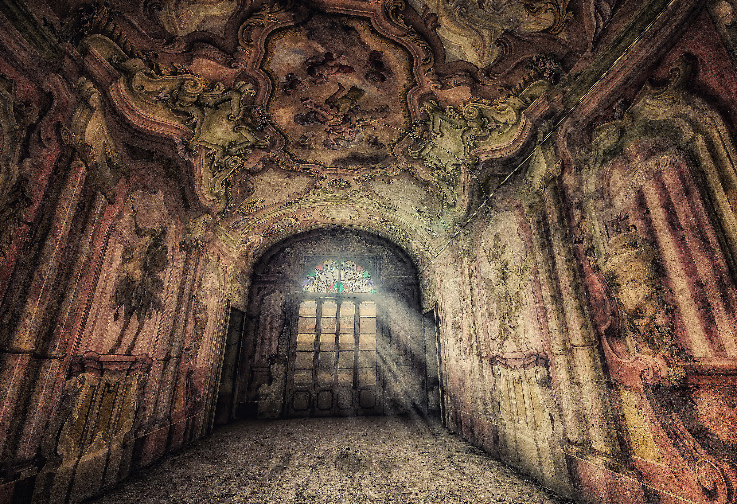 Villa T. Light forever