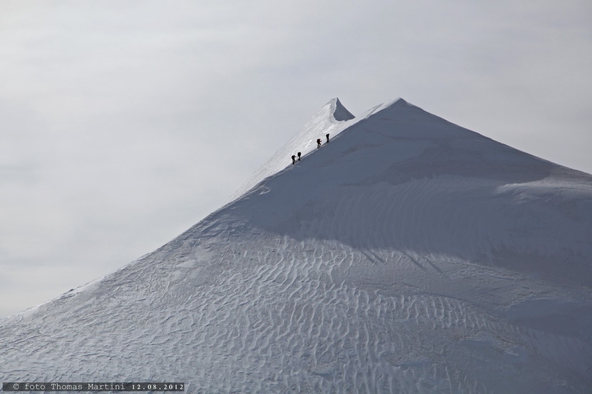 Liskamm - Alpinisti in cresta