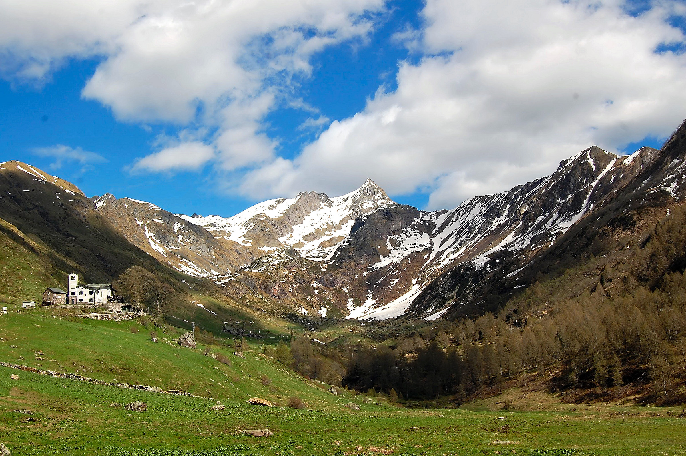 Valbiandino (Lecco): Refuge Our Lady of the Snows