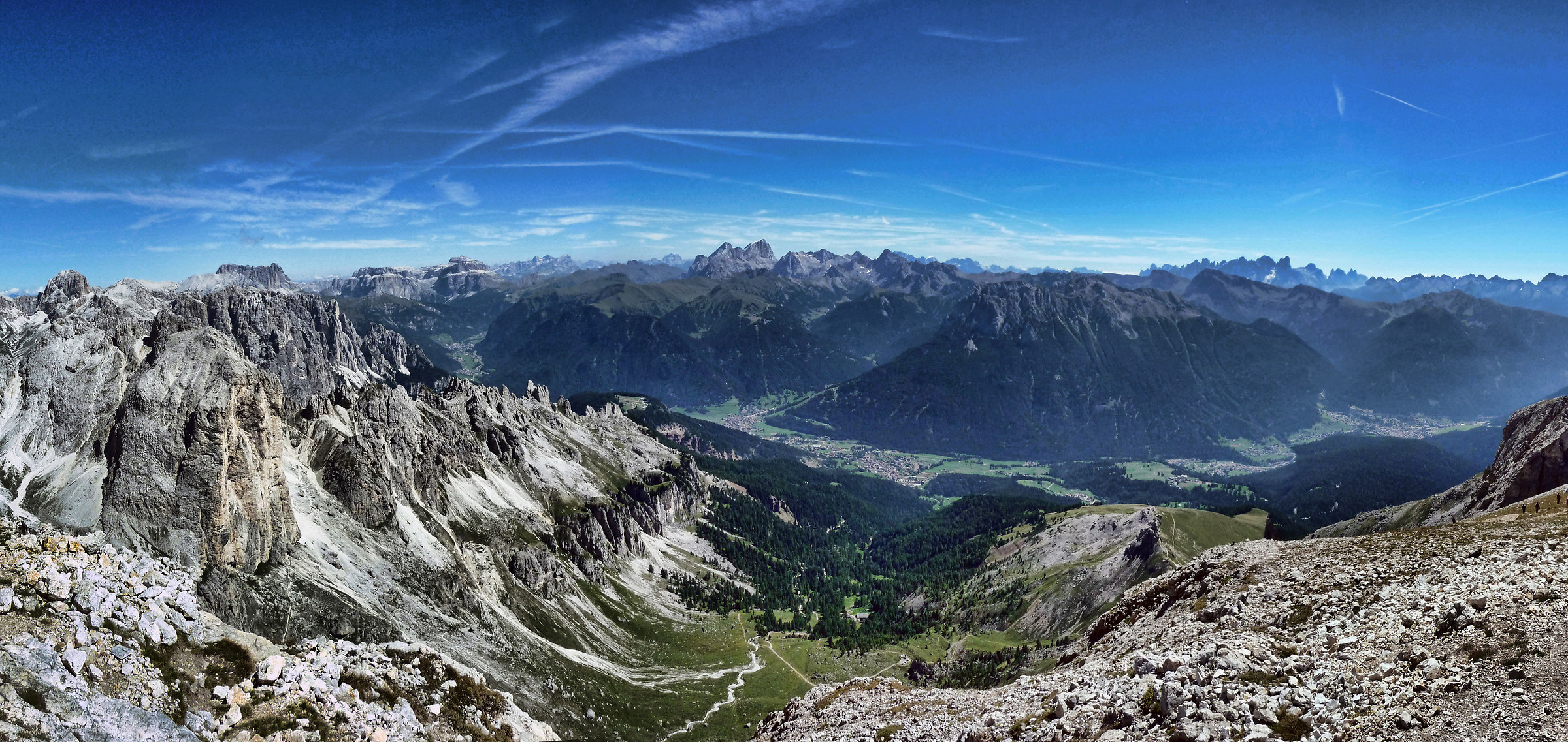 The Roda de Vael watching the Val di Fassa
