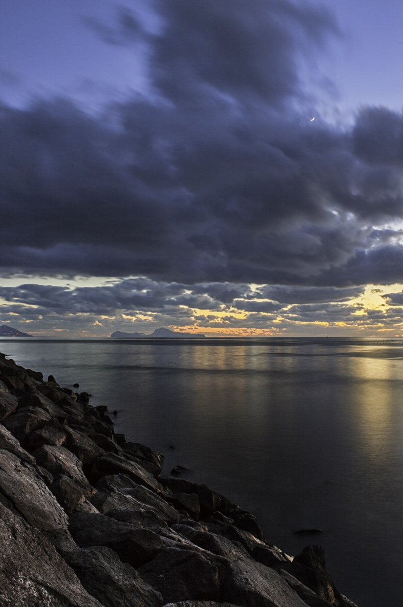 Capri al tramonto, dal porto di Torre del Greco