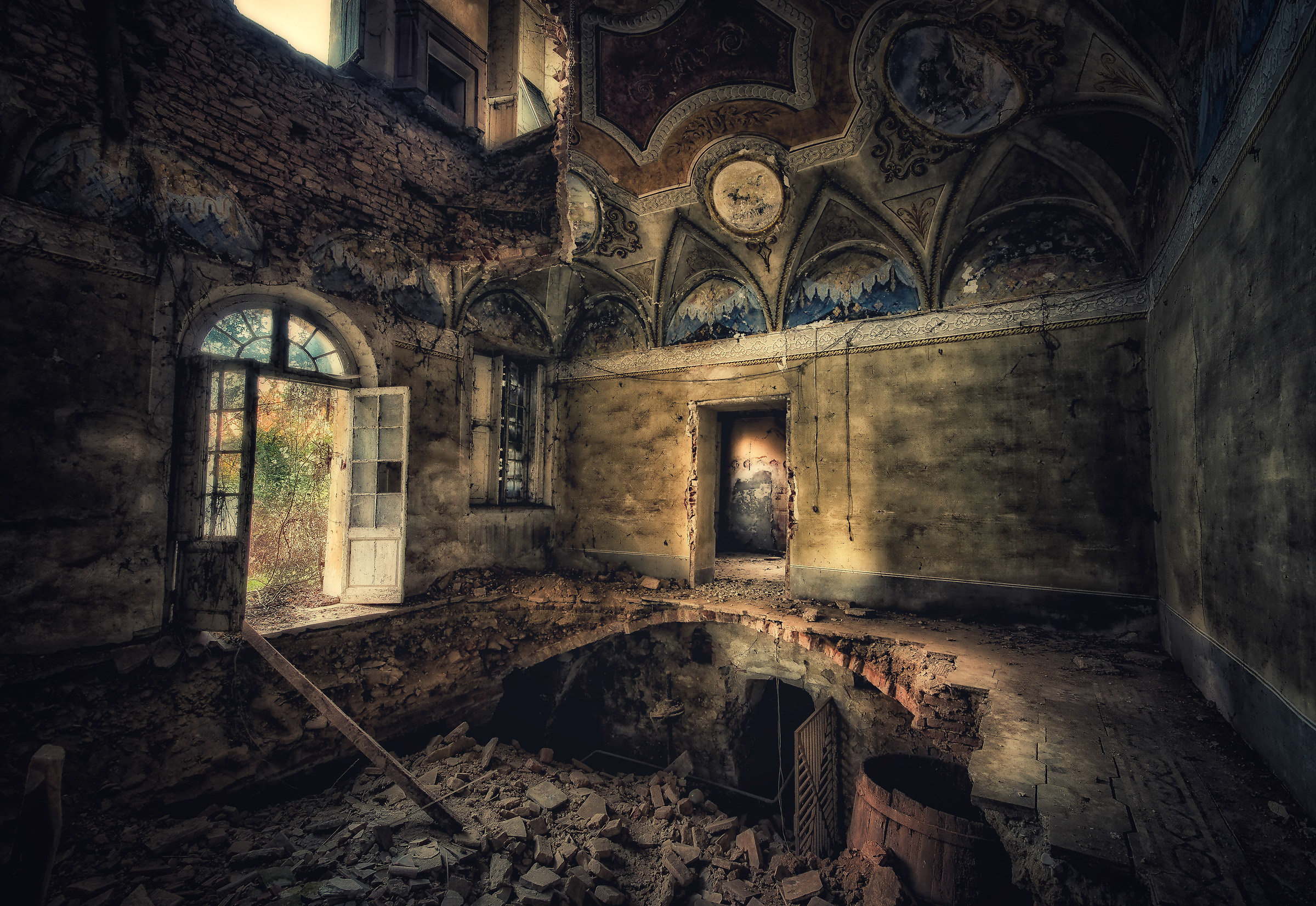 Villa Z. total destruction ...