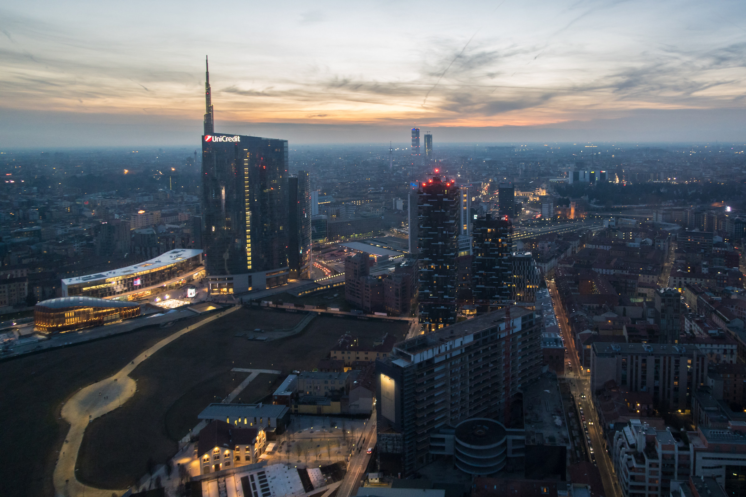 Milano (Dal Palazzo della Regione 39° piano)