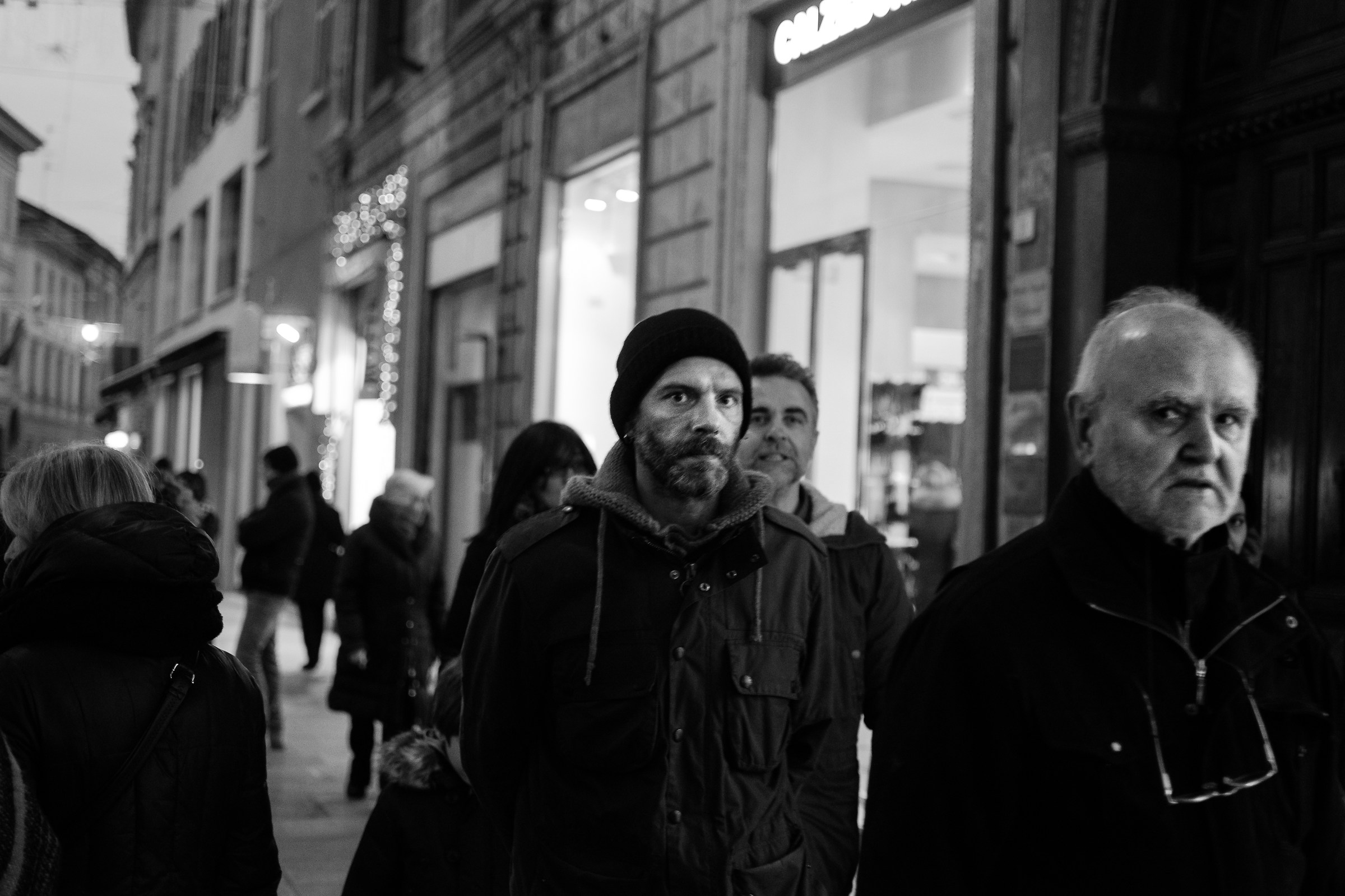 How many eyes the world has never seen?