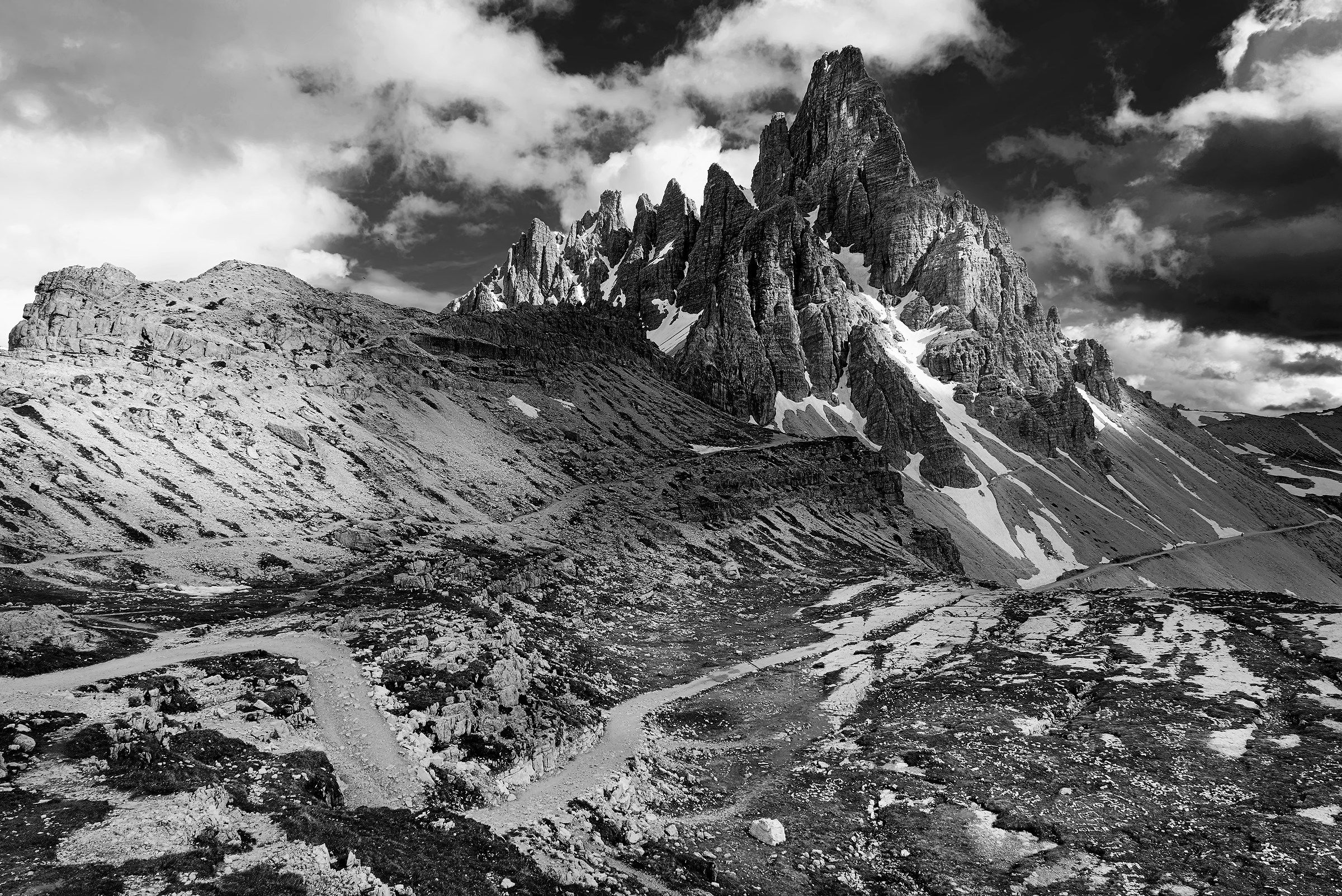 The Paterno between light and shadow