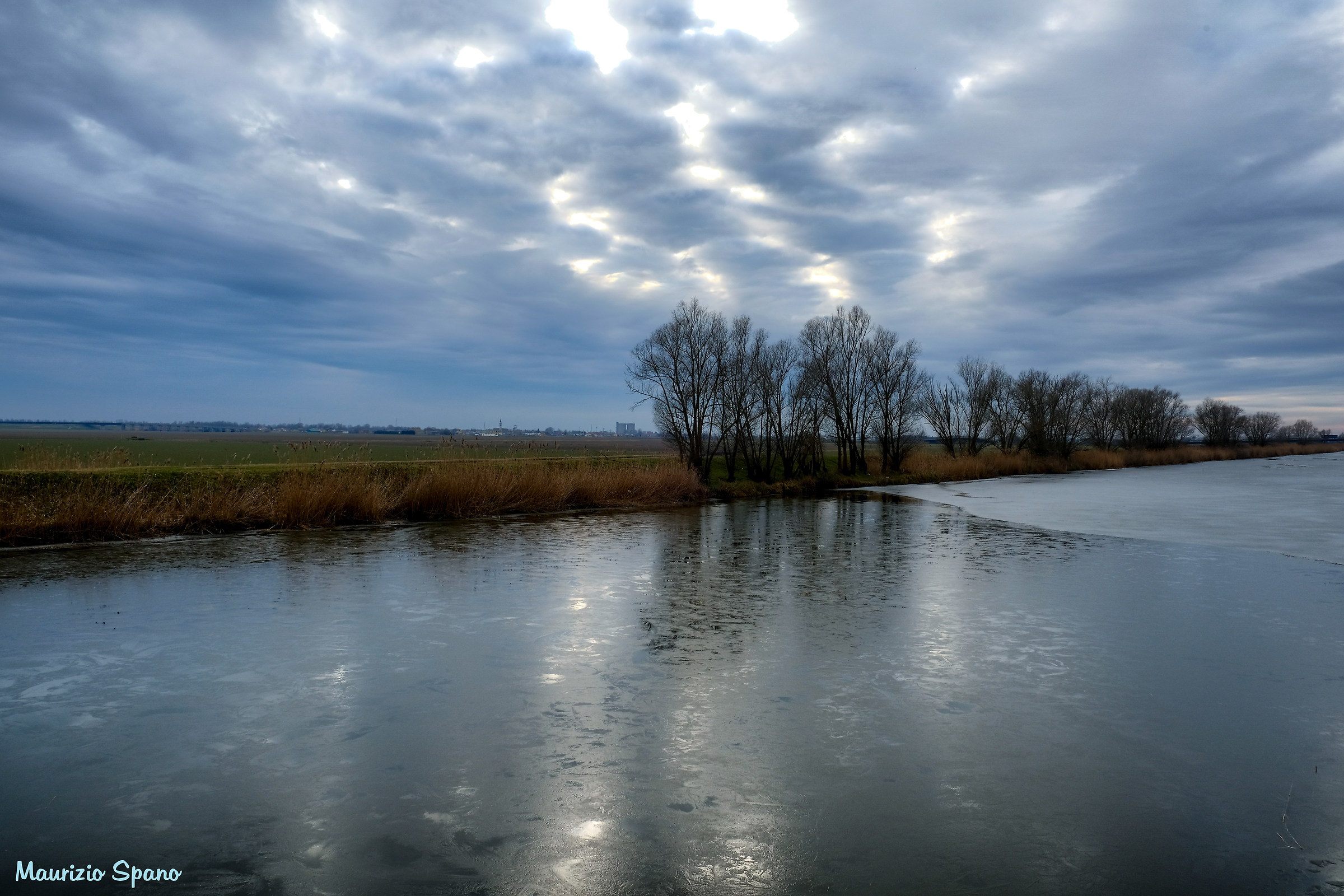 specchio di ghiaccio