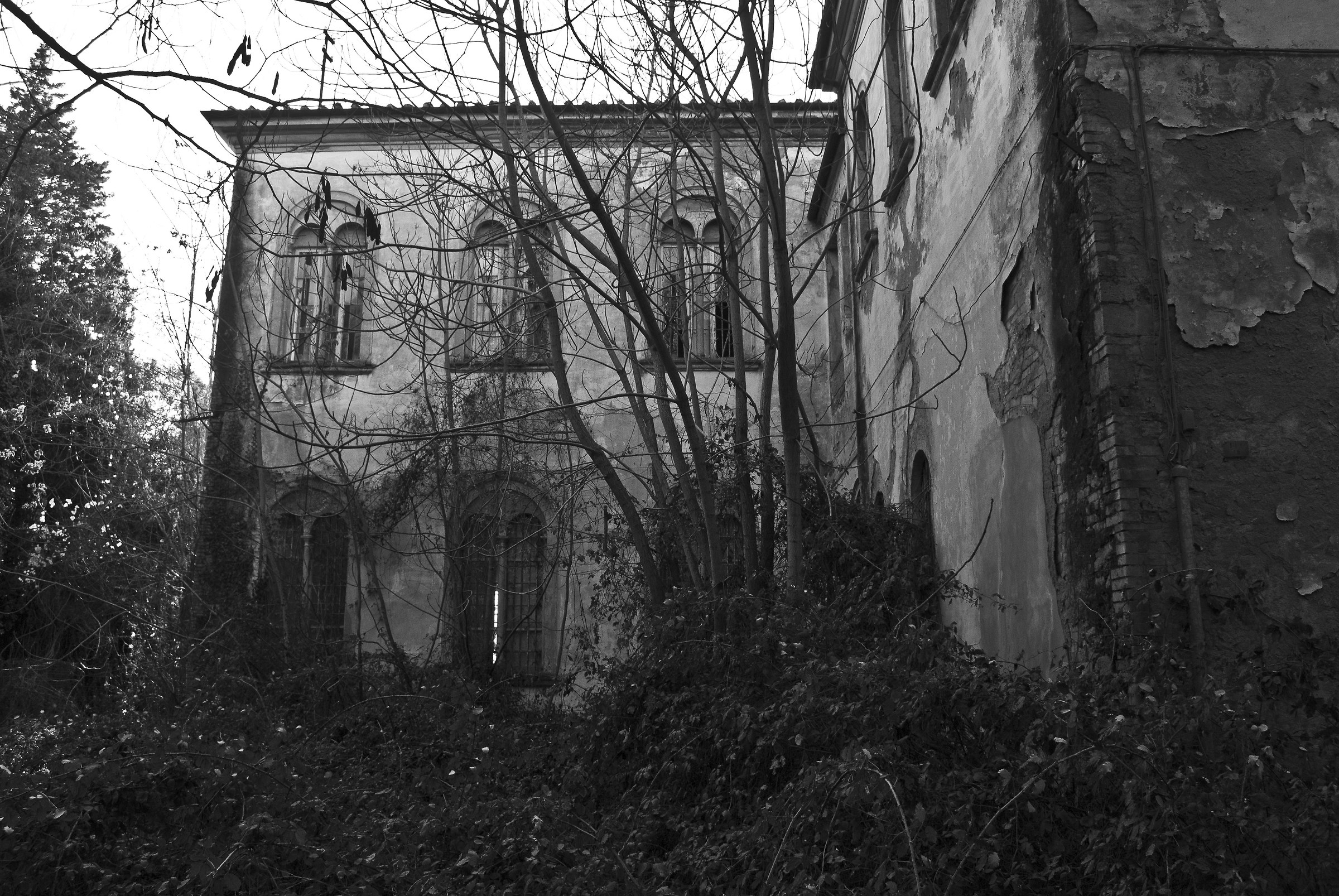 Inside the Walls of Pazzia_padiglione Charchot