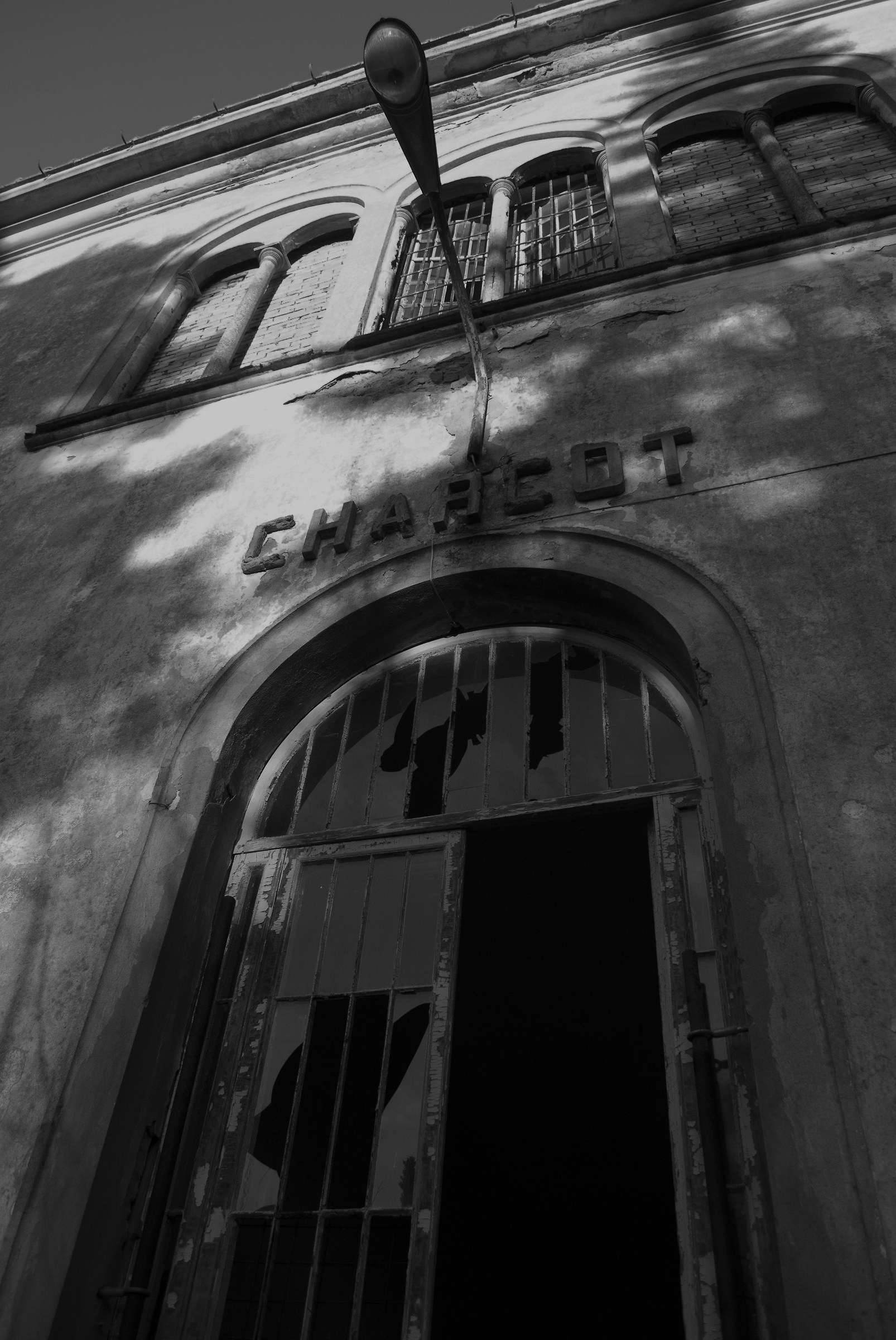 Inside the Walls of Pazzia_padiglione Charchot