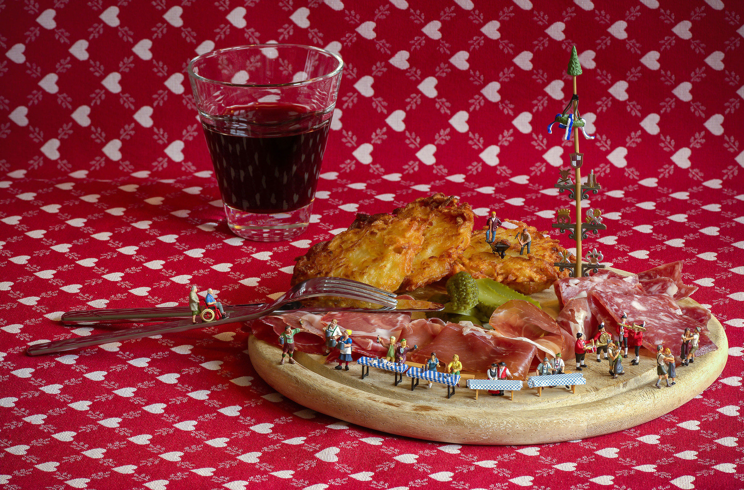 ... Party with potato pancake ...