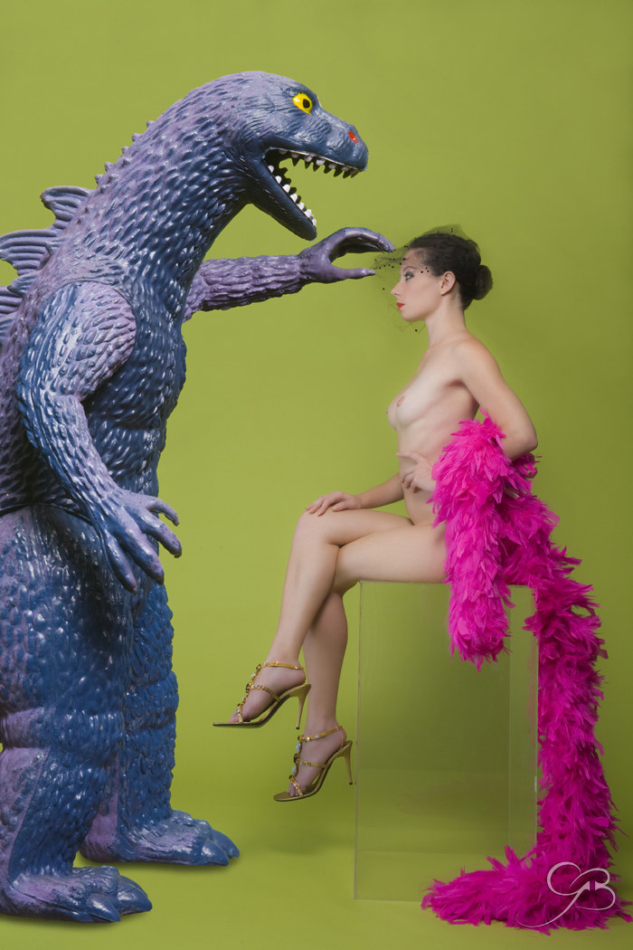 Tribute to (copied from) Helmut Newton