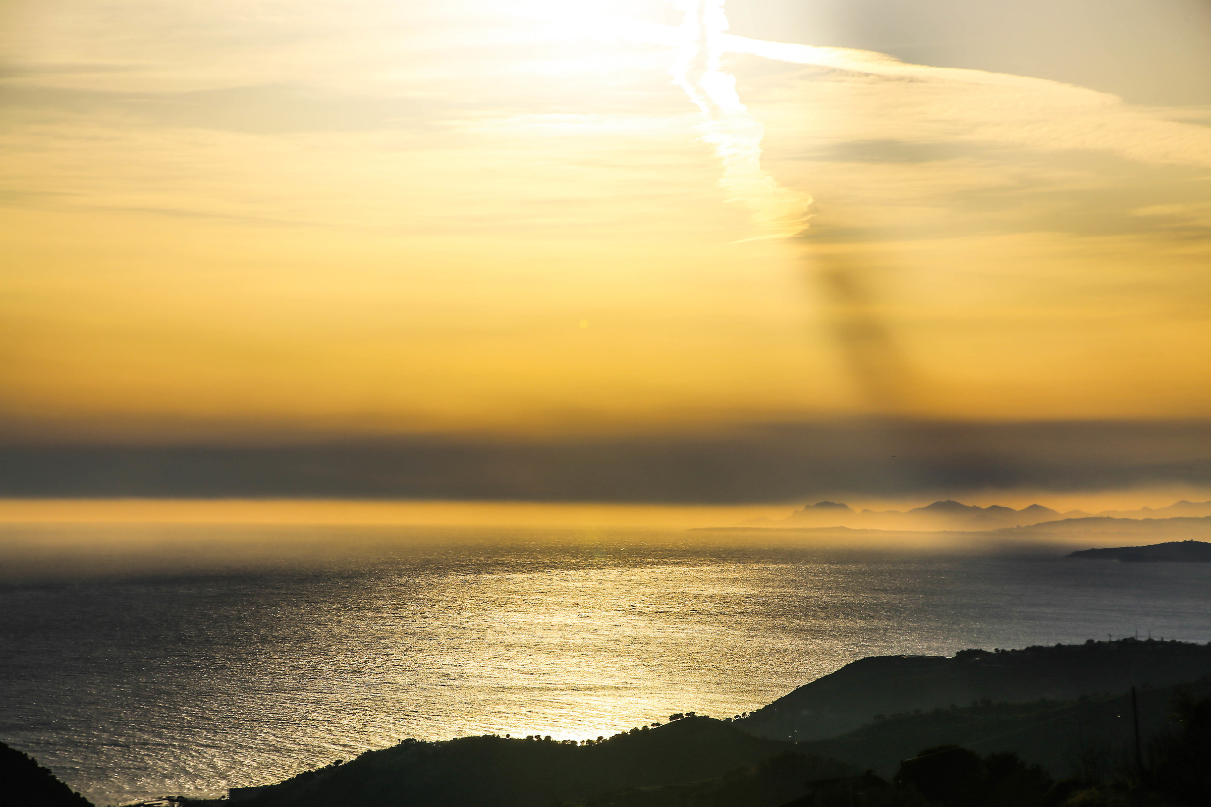 The colors of the lights and shadows