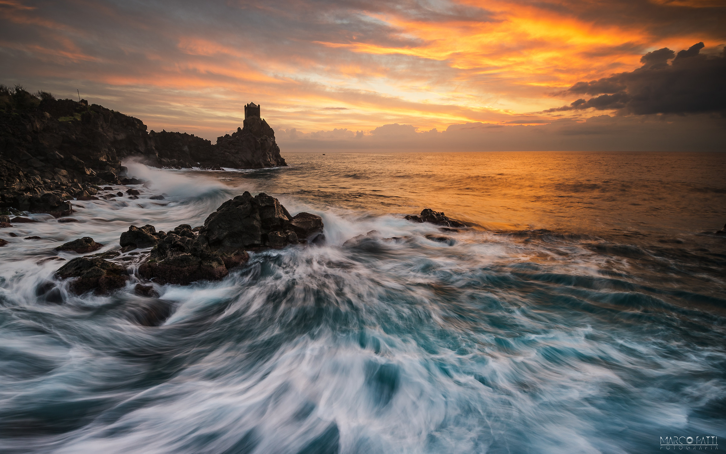 A new day in Santa Tecla