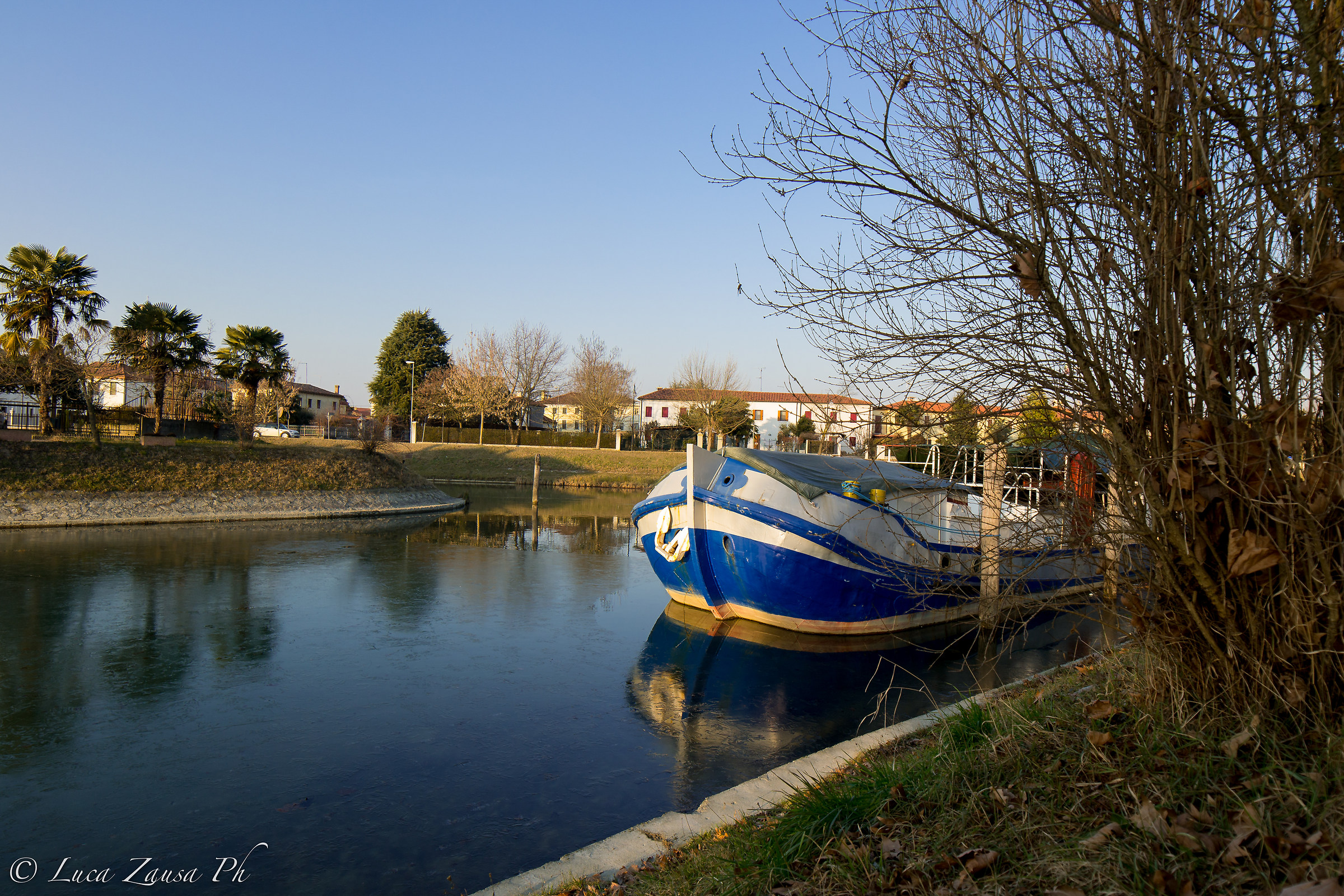 houseboat on the Brenta Canal