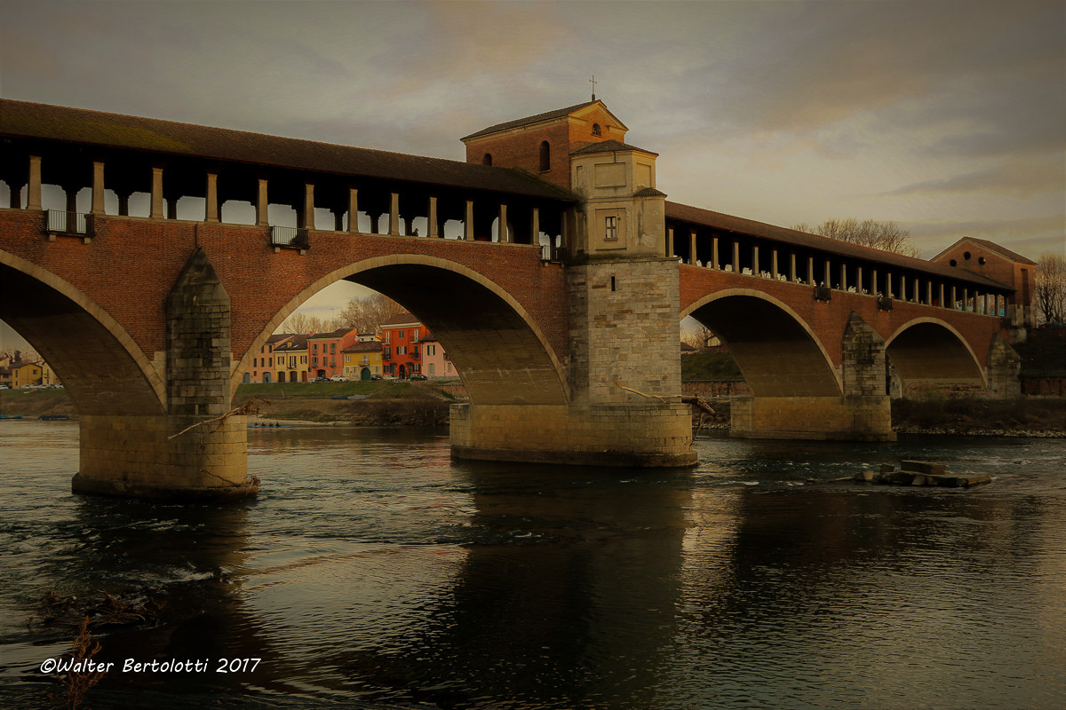 the covered bridge of Pavia