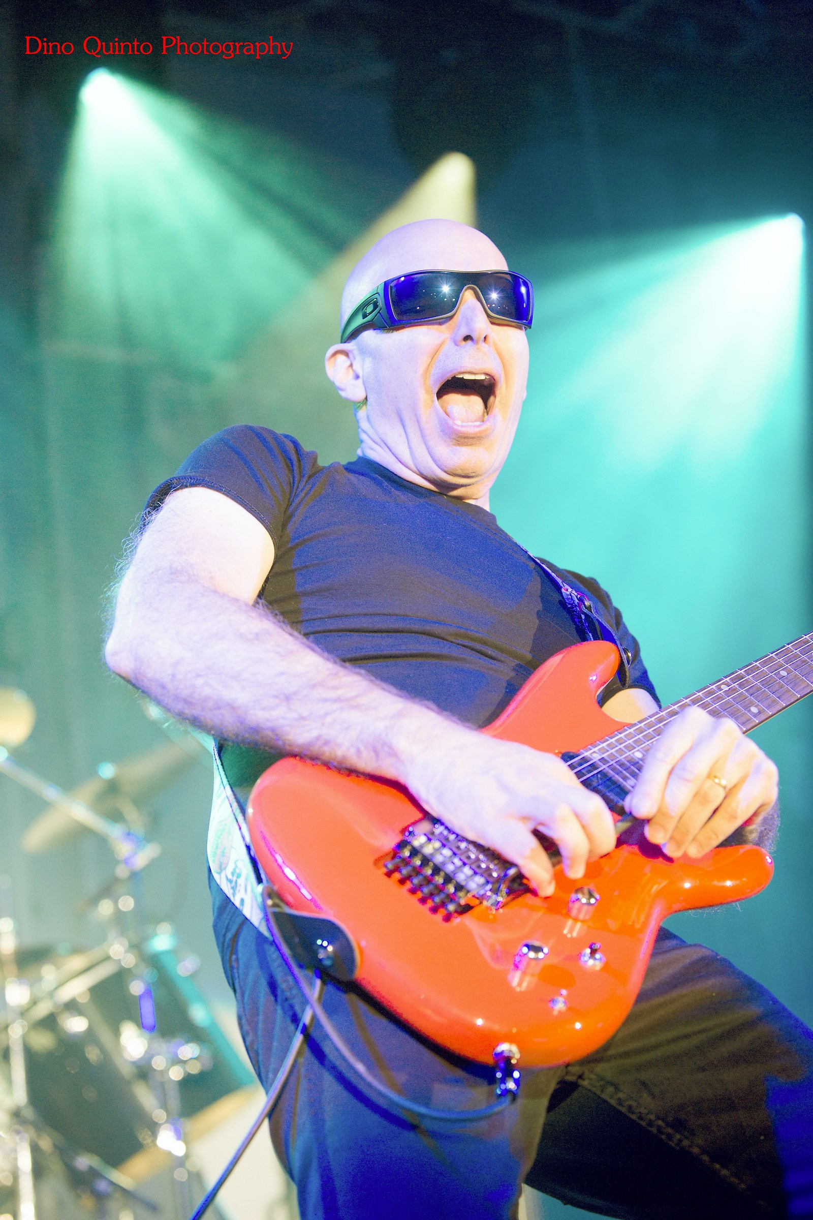 "  Joe  Satriani  , Live  "