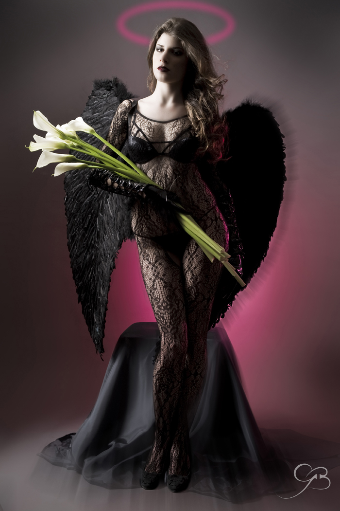 L'angelo della maestosa bellezza