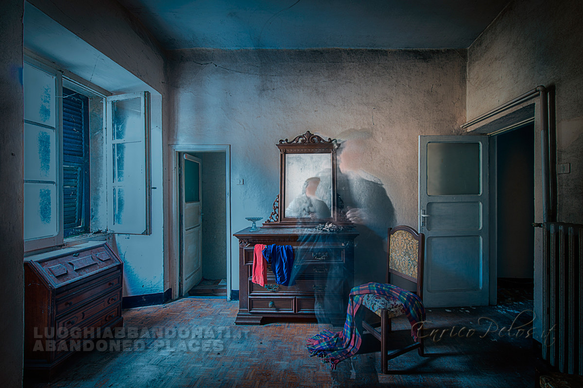 places abandoned castle ghost